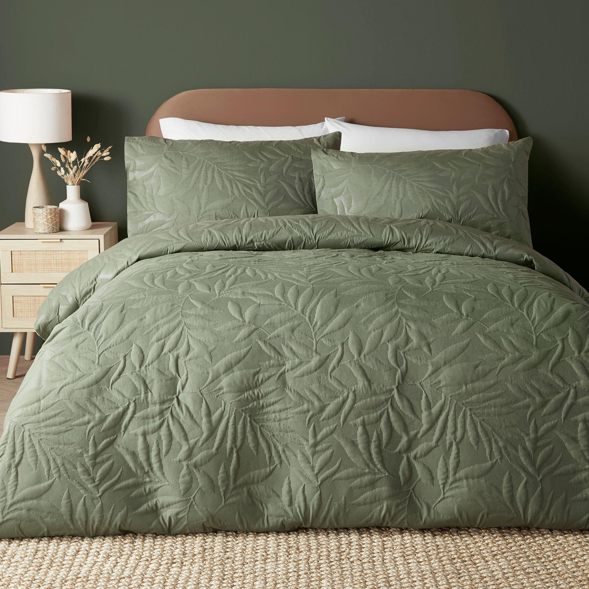 Dark Green - Serene Home - Luana Embossed Floral Duvet Cover Set in Green - 1