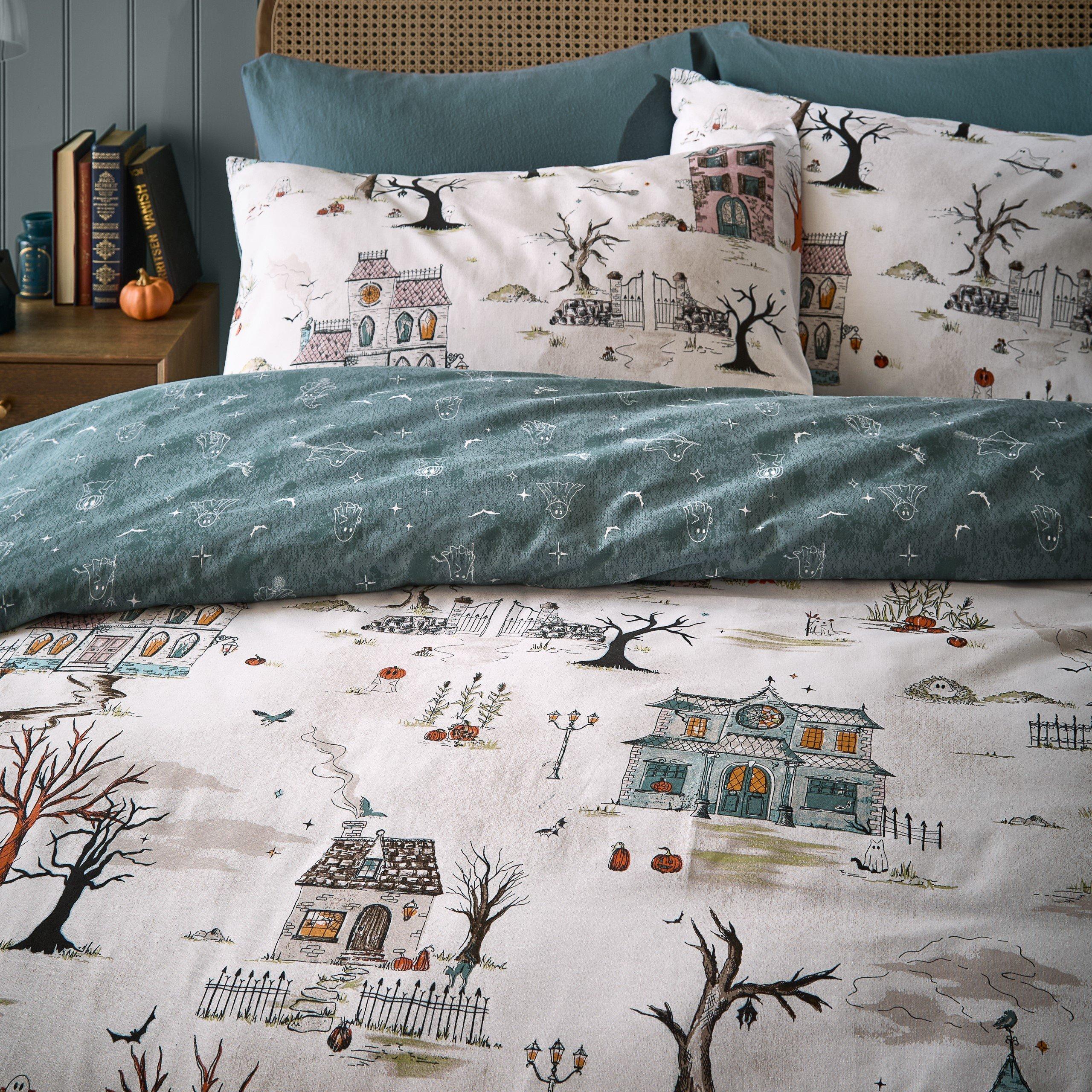 Dusk - Furn - Ghost Town Reversible Halloween Duvet Sets - 3
