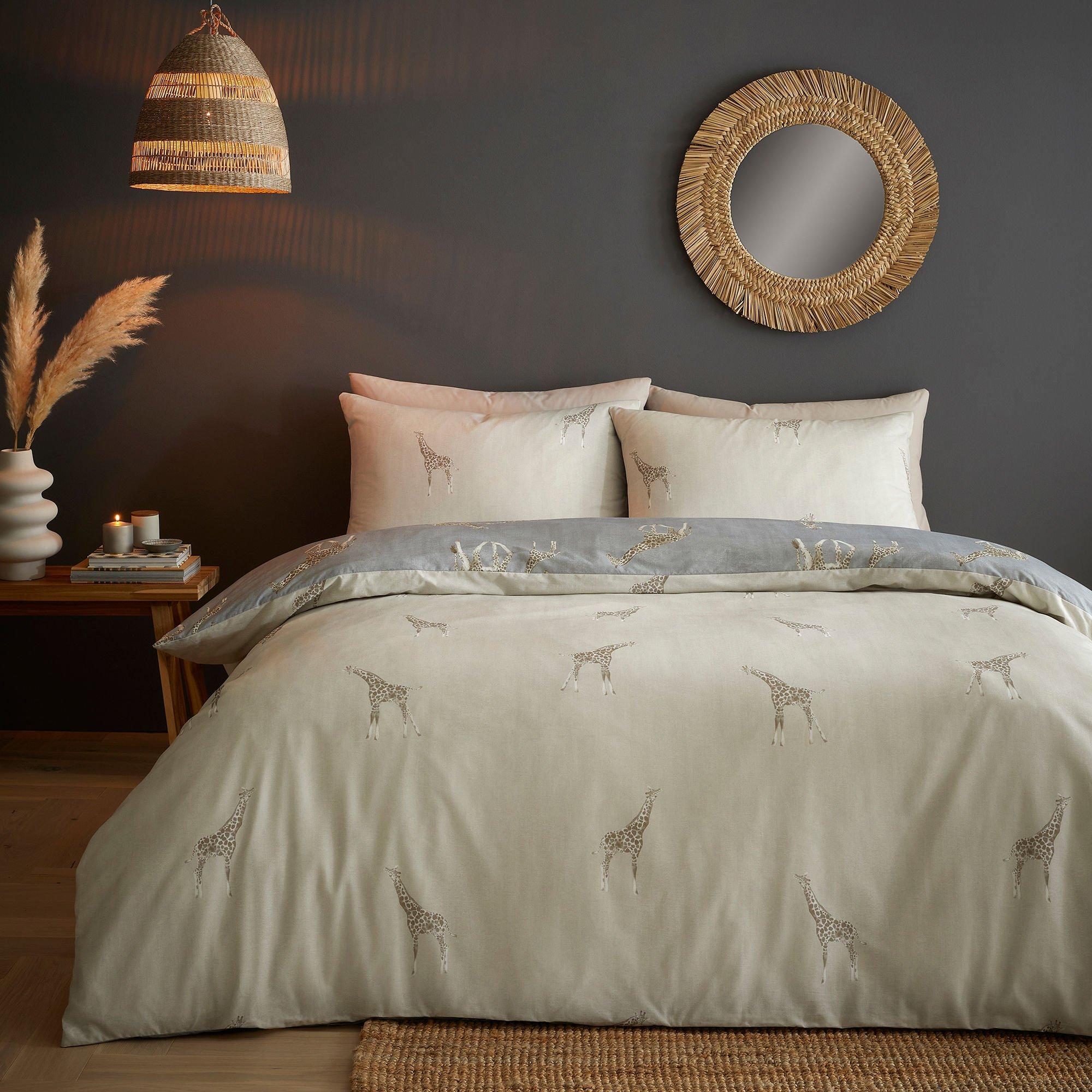 Grey - Fusion - Milo Giraffe Reversible Duvet Cover Set in Grey - 3
