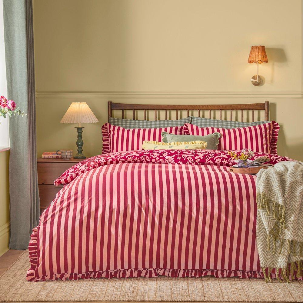 Berry - Furn - Posie Reversible Frilled Duvet Sets - 2