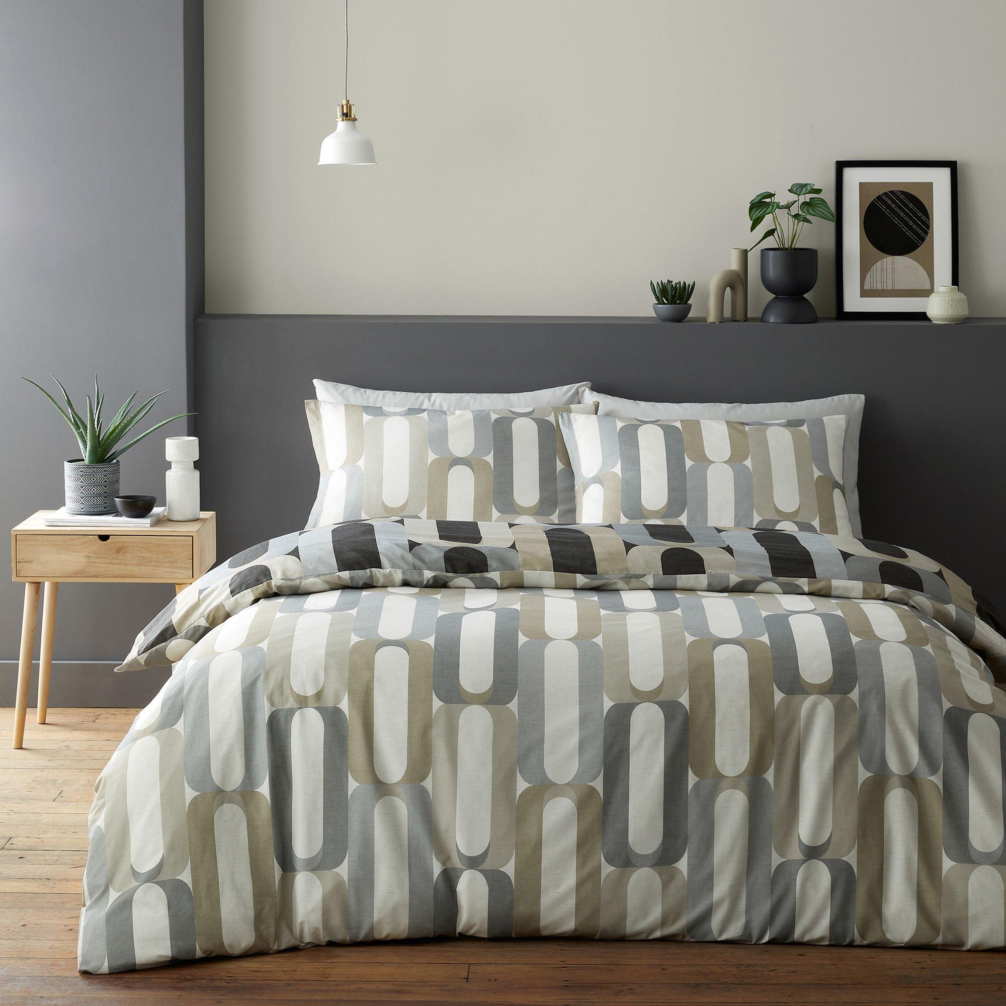 Charcoal - Fusion - Orea Retro Ogee Easy Care Duvet Cover Set in Grey - 3