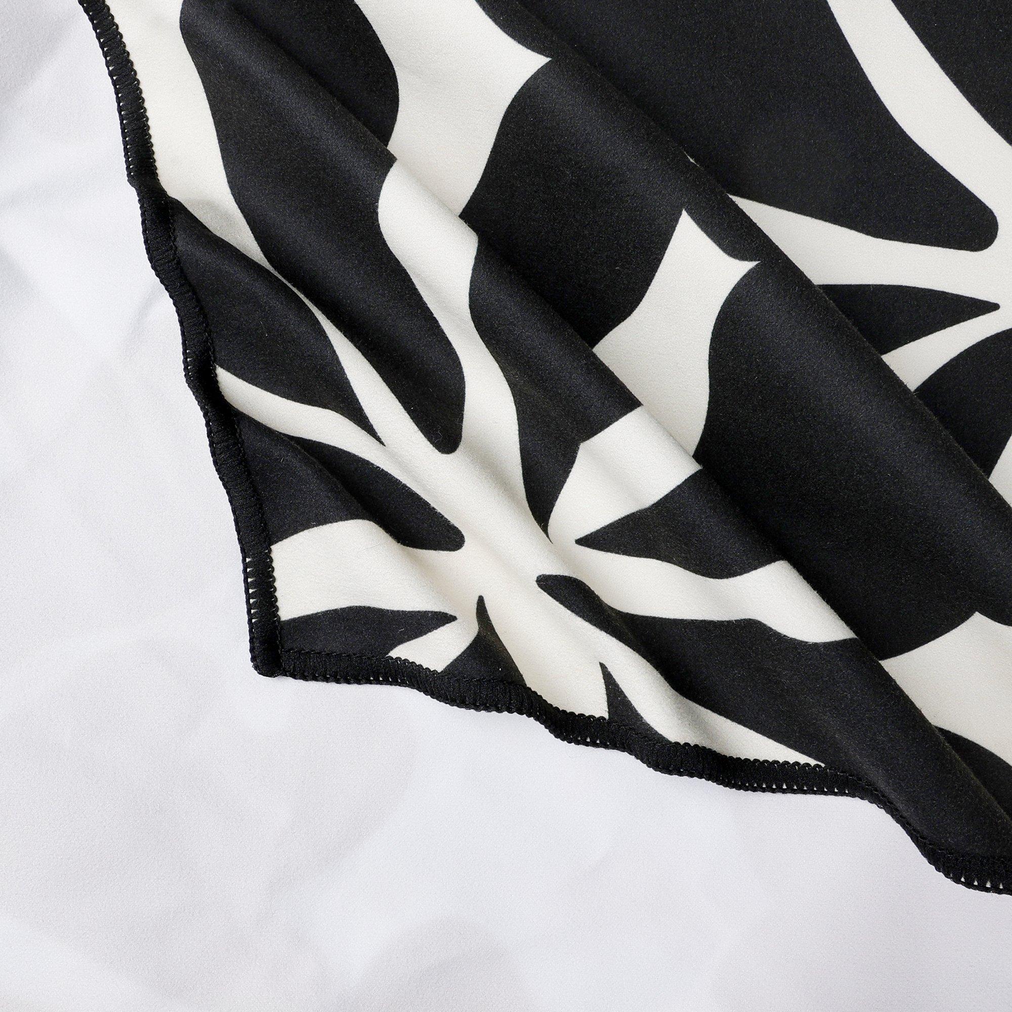 Abstrctflorl - Regatta - Printed Microfibre Lightweight Beach Towel - 3