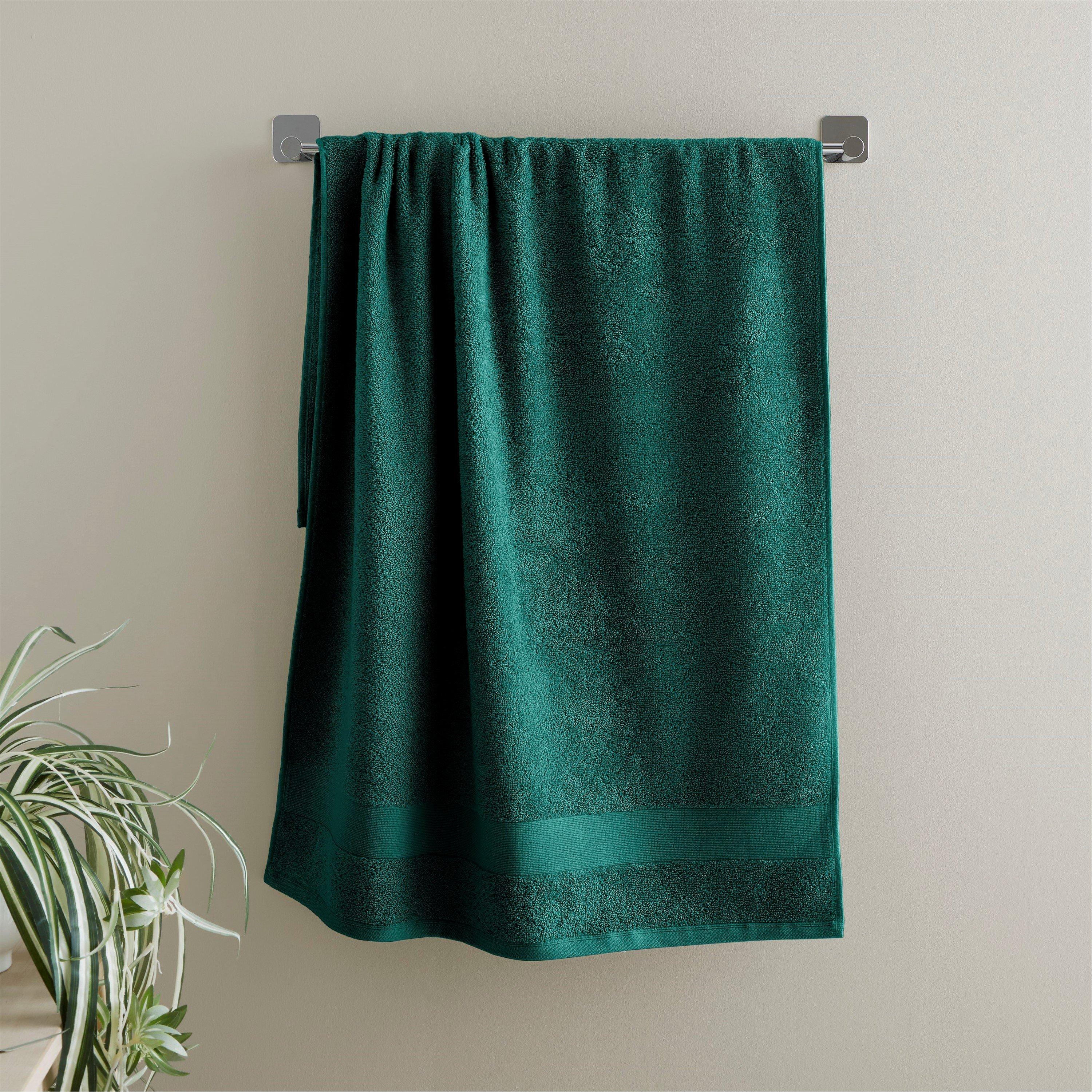 Catherine Lansfield  Anti-Bacterial Cotton Towel - Forest Green - Bath Towel