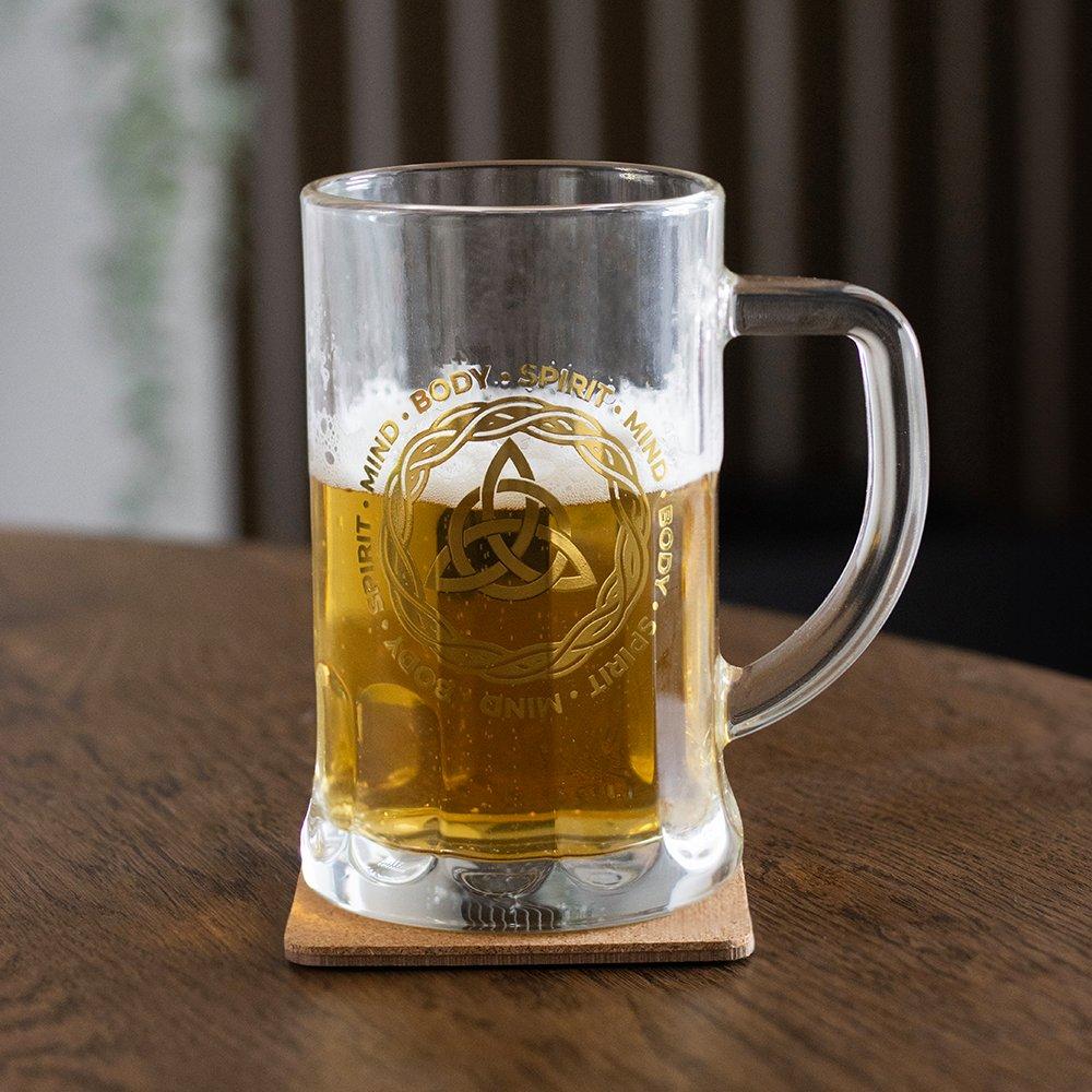 White - Something Different - Celtic Triquetra Knot Glass Beer Tankard with Coas - 1