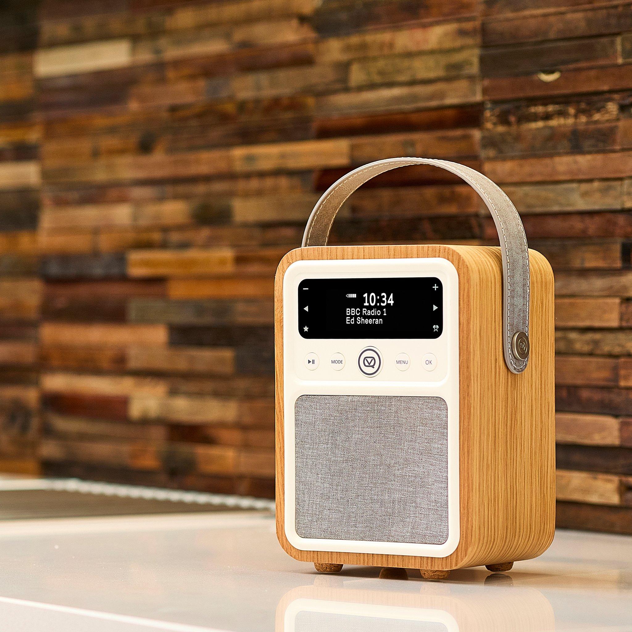 Oak - View Quest - Monty DAB Radio Oak - 2