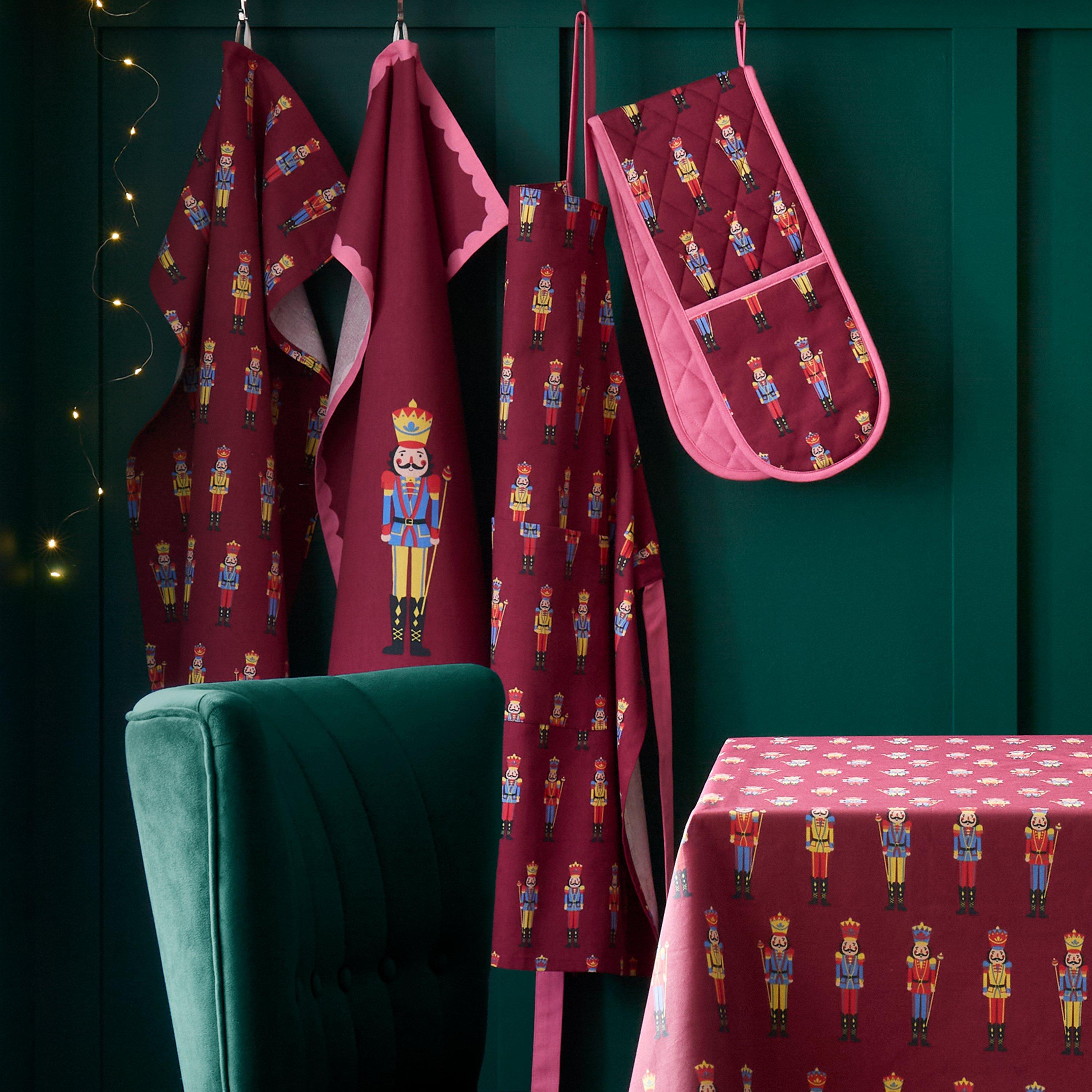 Plum - Catherine Lansfield - Christmas Nutcracker Cotton Kitchen Adult Apron - 2