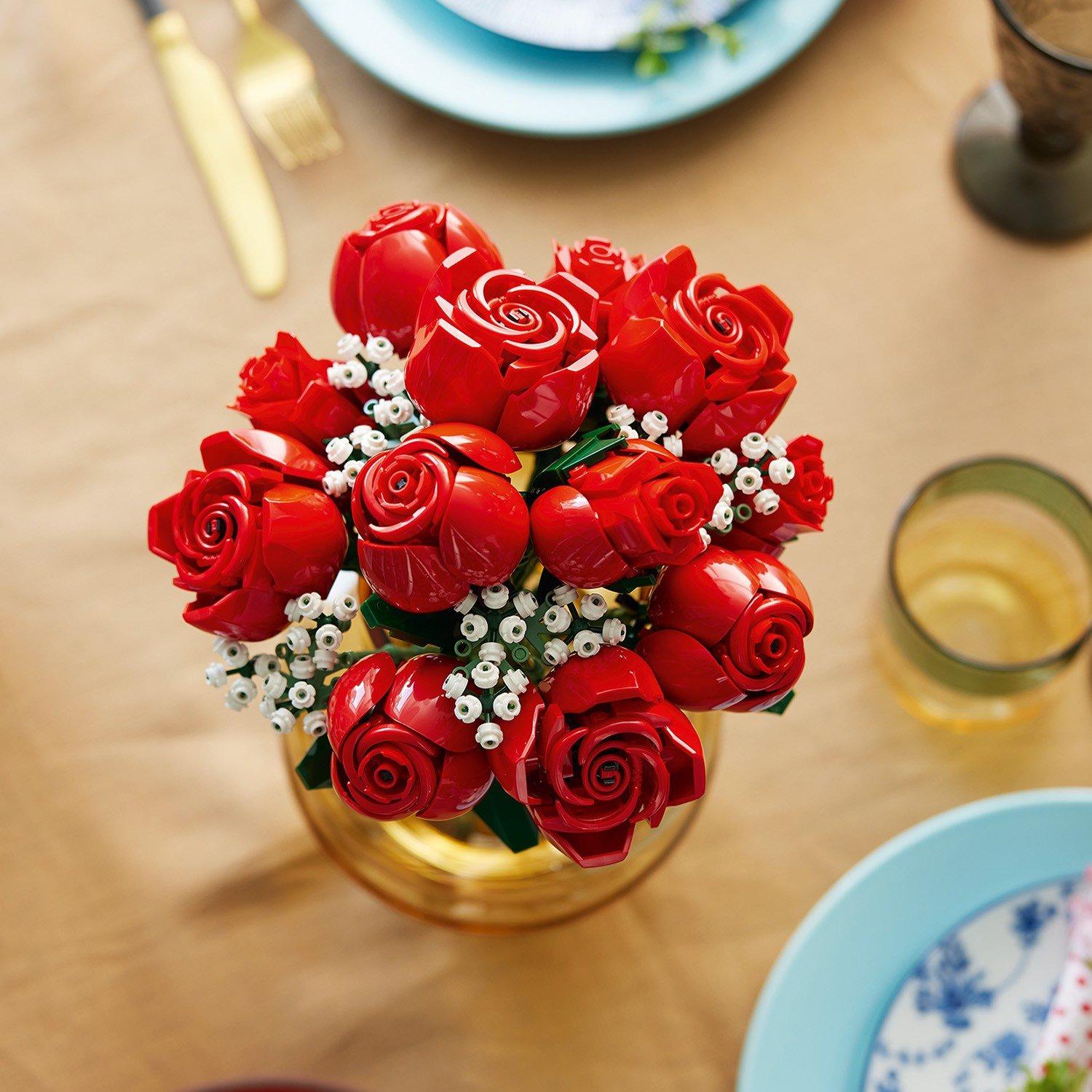 Red and White - LEGO - Botanical Collection 10328 Bouquet Of Roses - 10