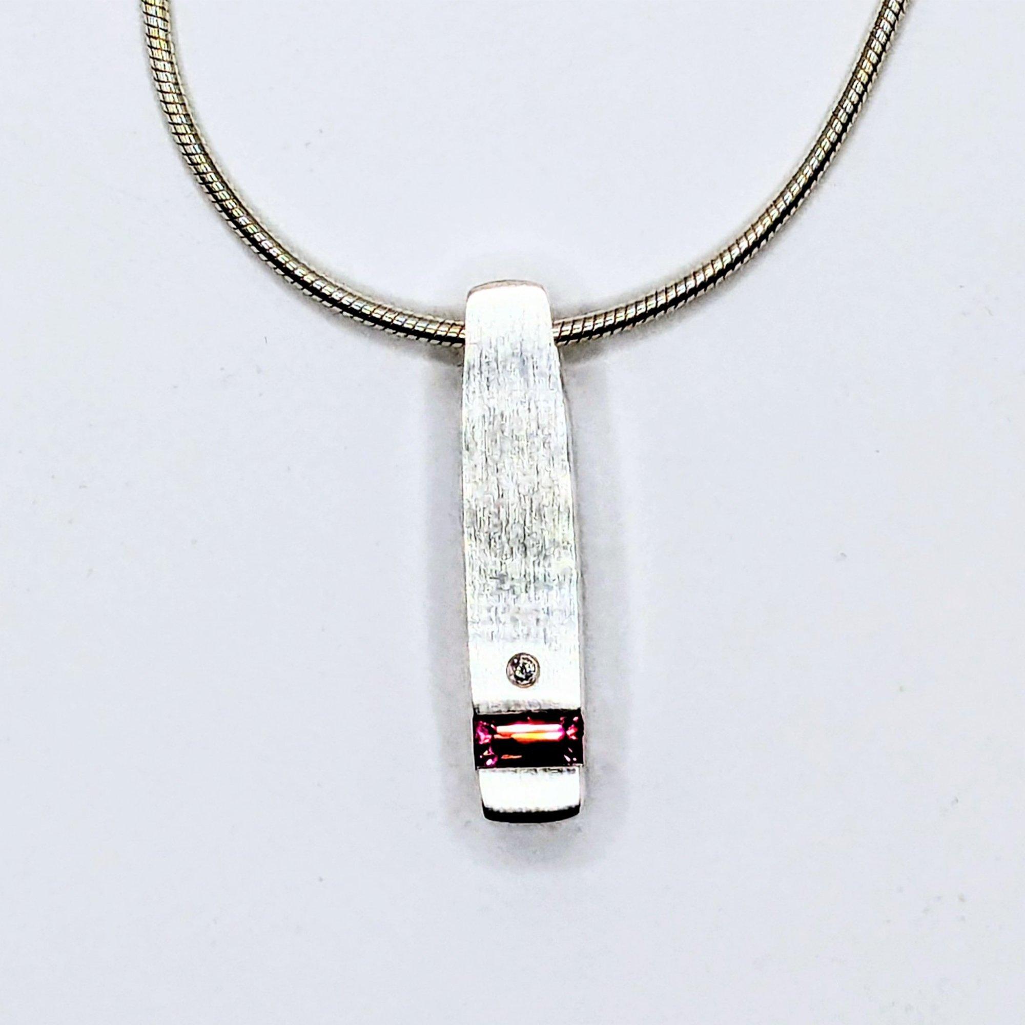 Silver - Espree - EspreeSilver pendant with diamond & Pink Tormaline