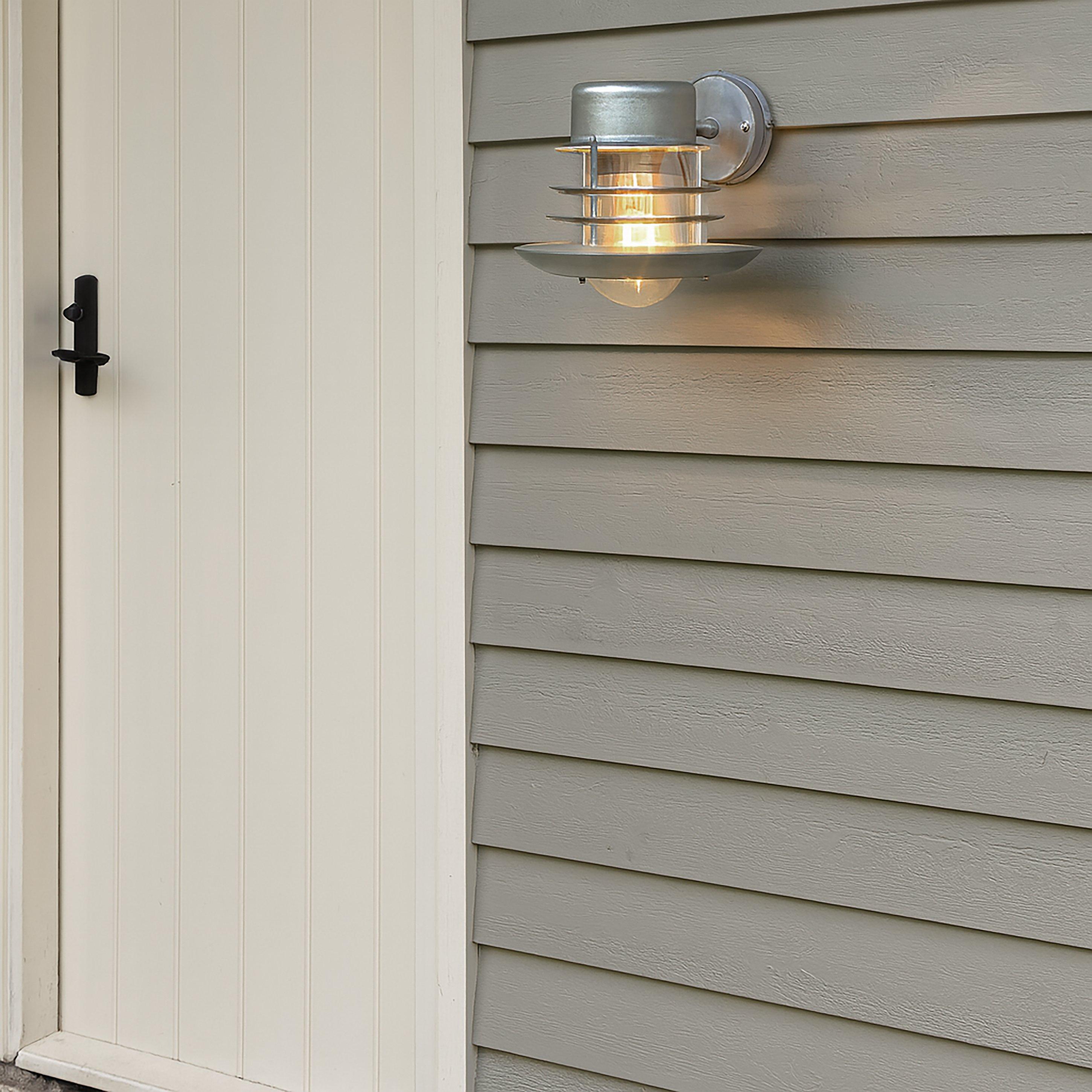 Lighting Collection GALVANISED OUTDOOR LANTERN WALL LIGHT