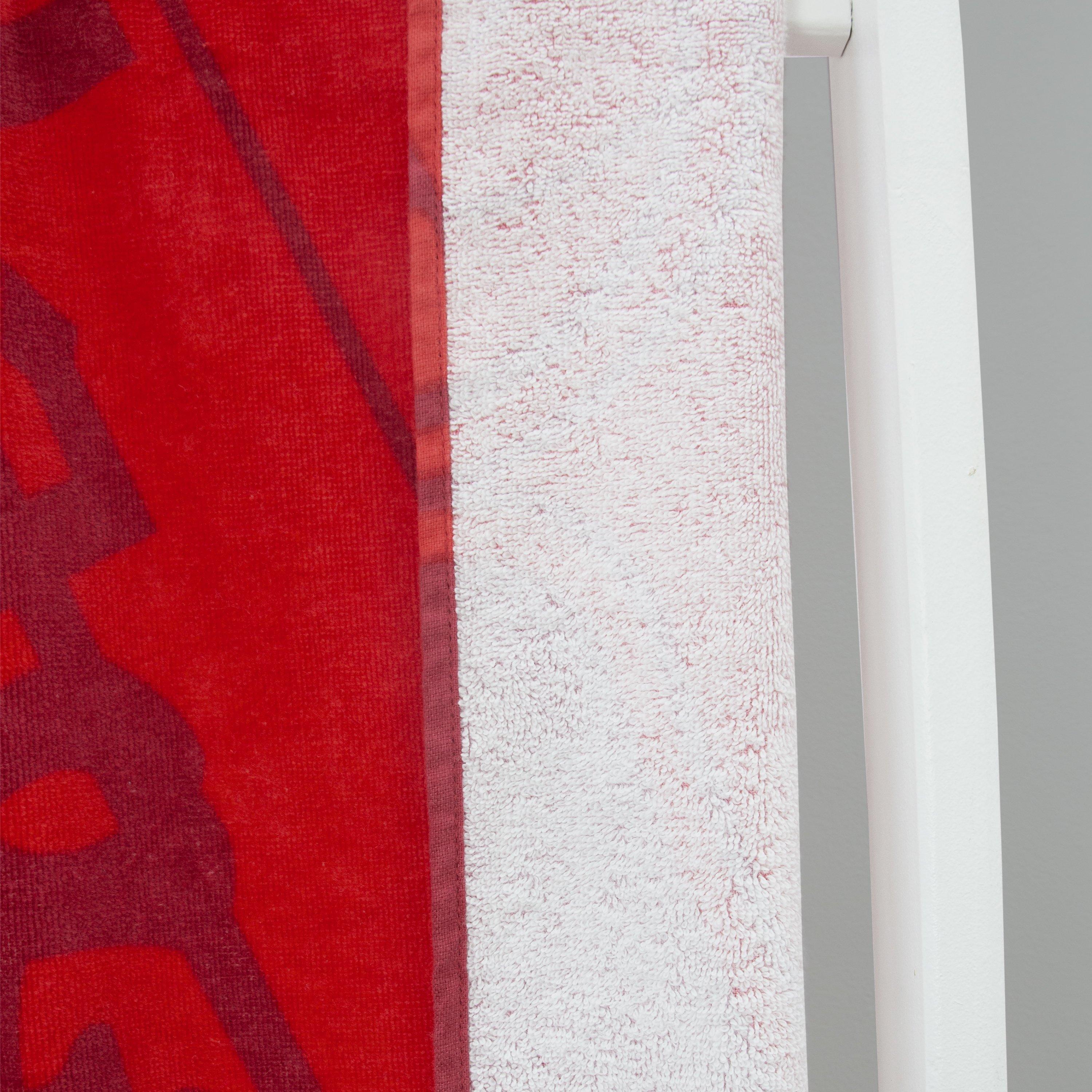 Red - Manchester United FC - Manchester United Goal Towel - 7