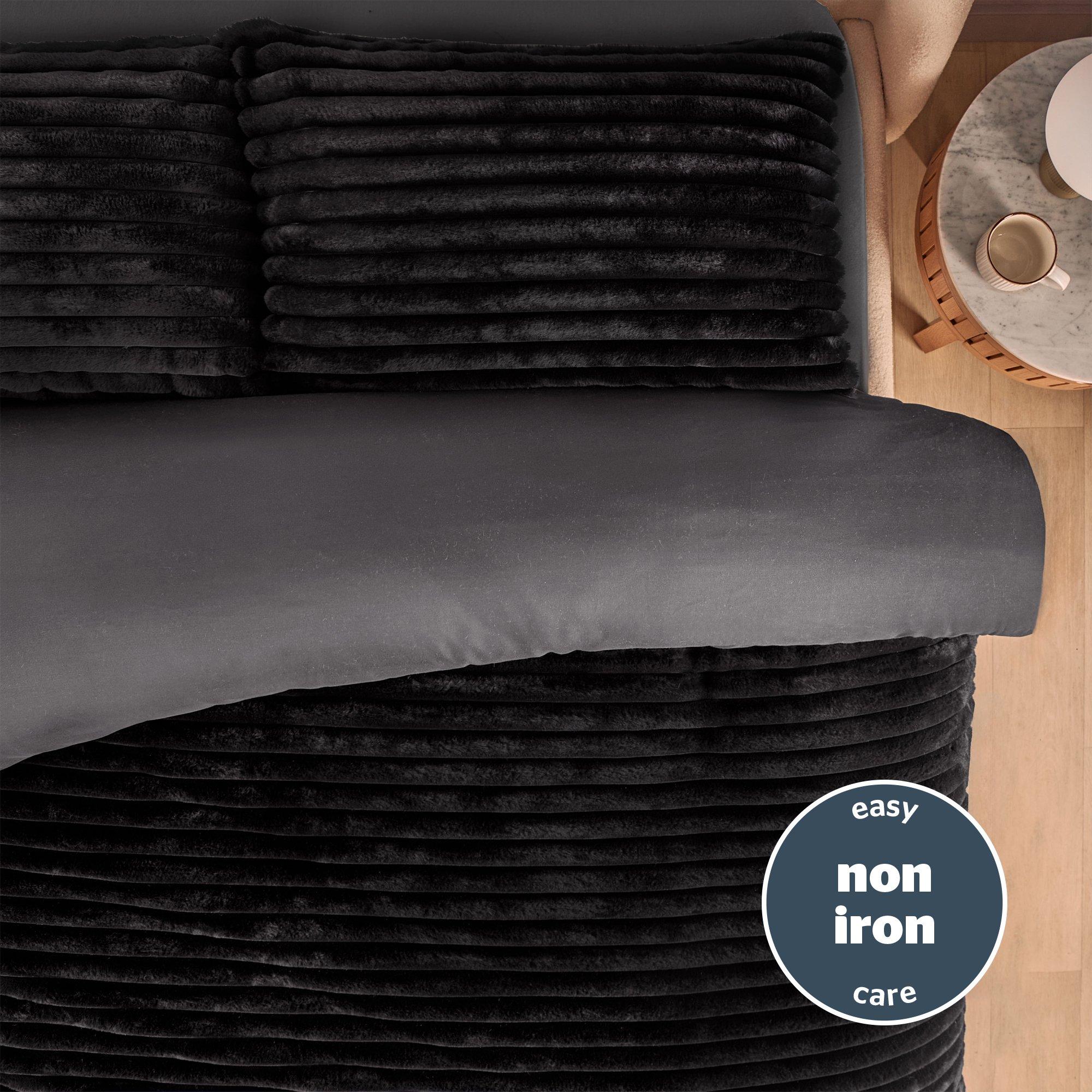 Black - Silentnight - Ribbed Faux Fur Duvet Set - 5
