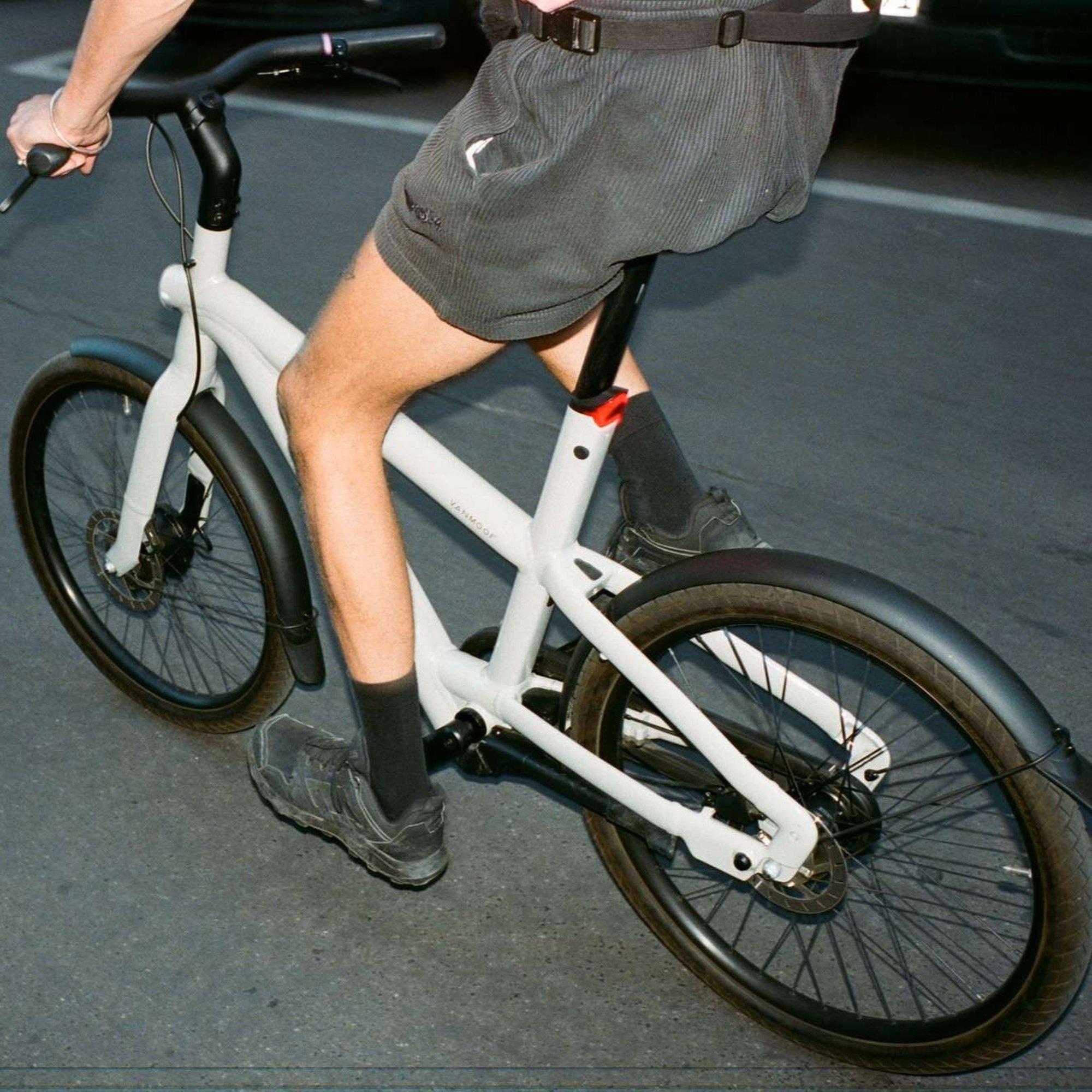 Light Grey - VanMoof - VanMoof A5 Electric Hybrid Bike - 7