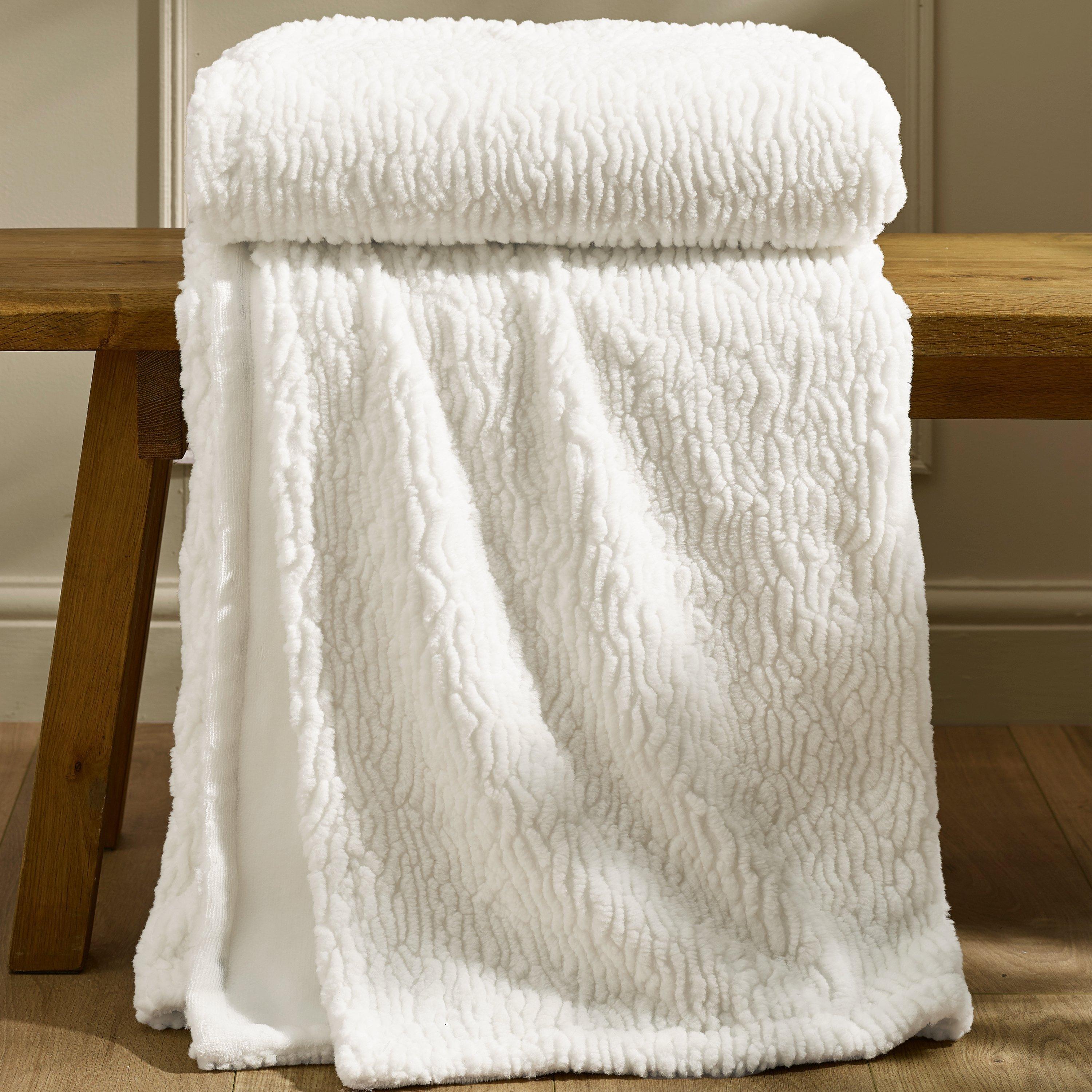 Cream - Catherine Lansfield - Textu Wave Faux Fur Blanket Throw - 1