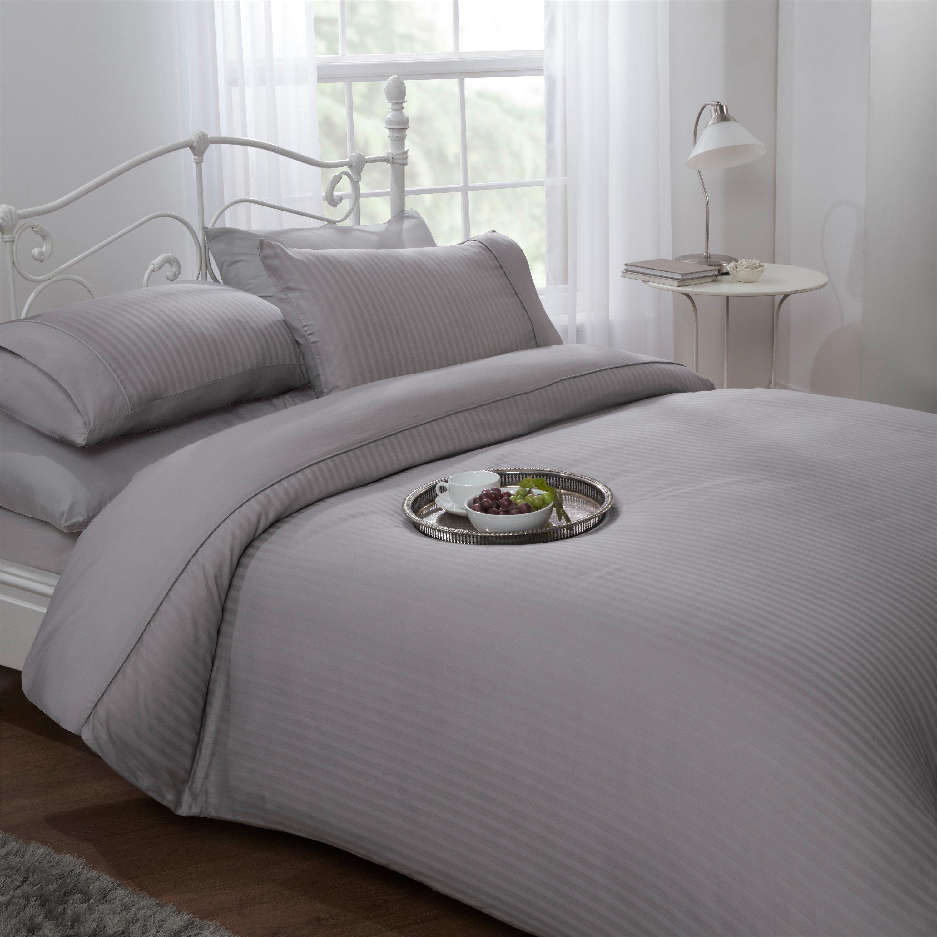 Hotel Duvet Set 300 Thread Count Sateen Ritz