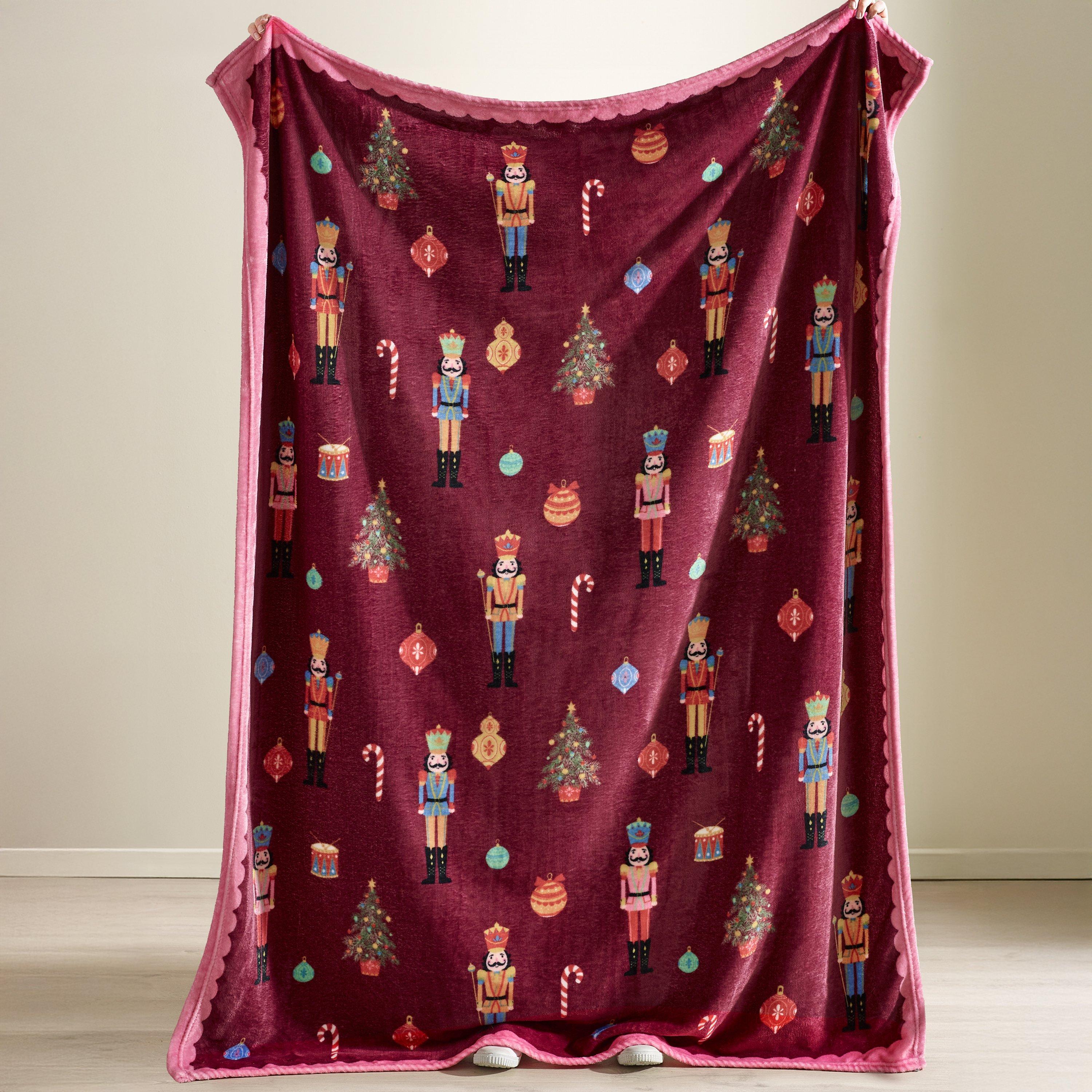 Plum - Catherine Lansfield - Christmas Nutcracker Fleece Cosy Blanket Throw - 2