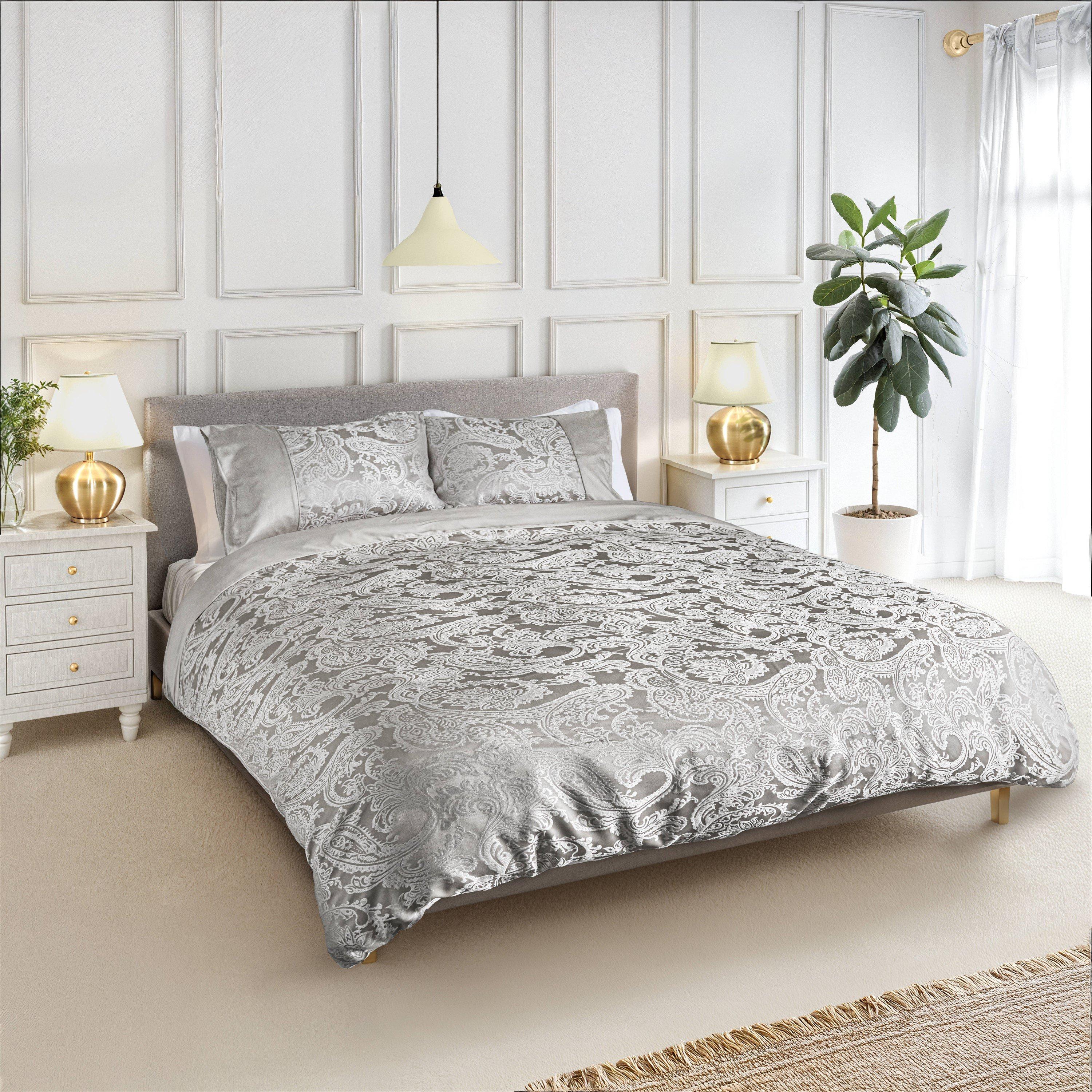 Silver - Emma Barclay - Duvet Set Embellished Jacquard Duchess - 1