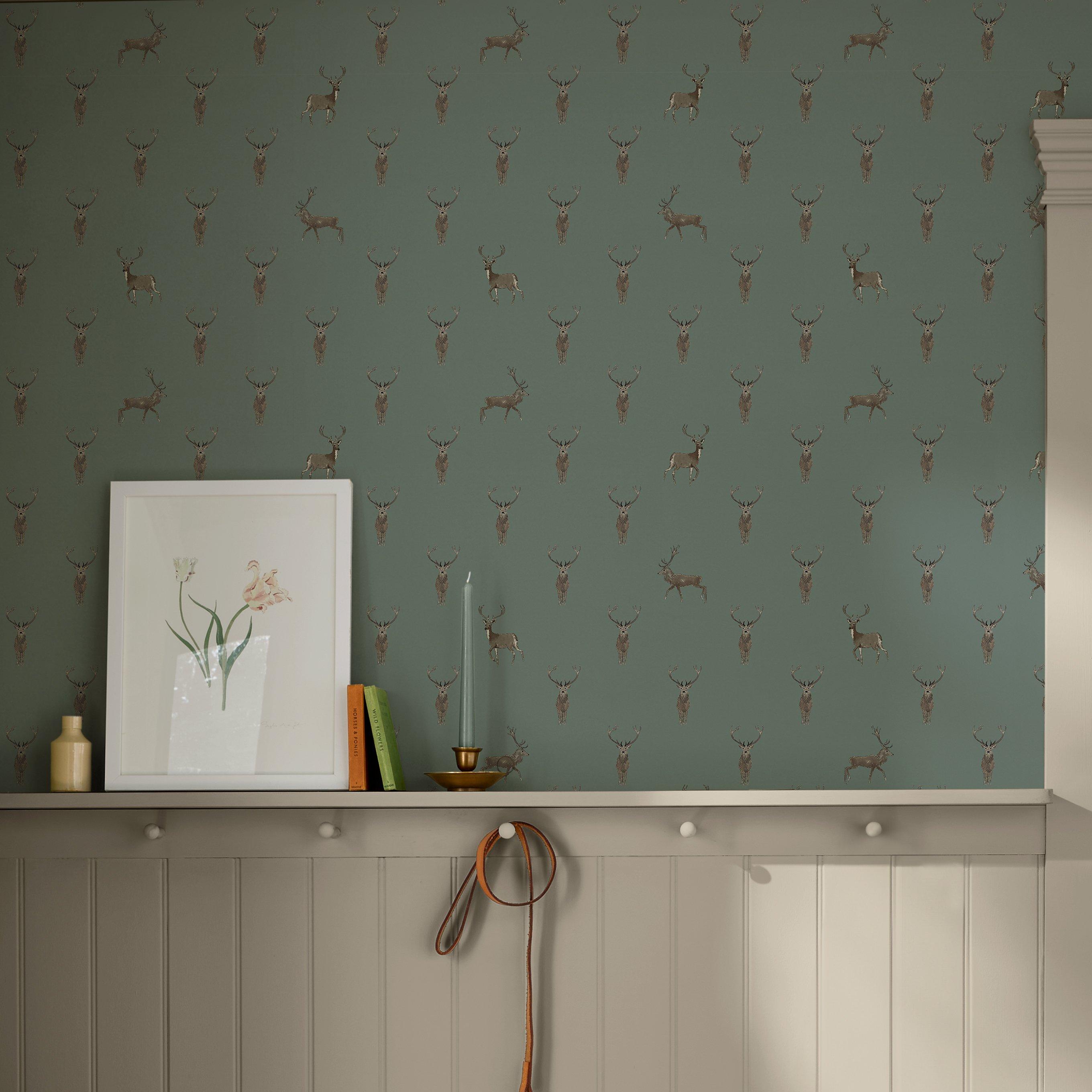 Dark Heritage T - Sophie Allport - Highland Stag Wallpaper - 2