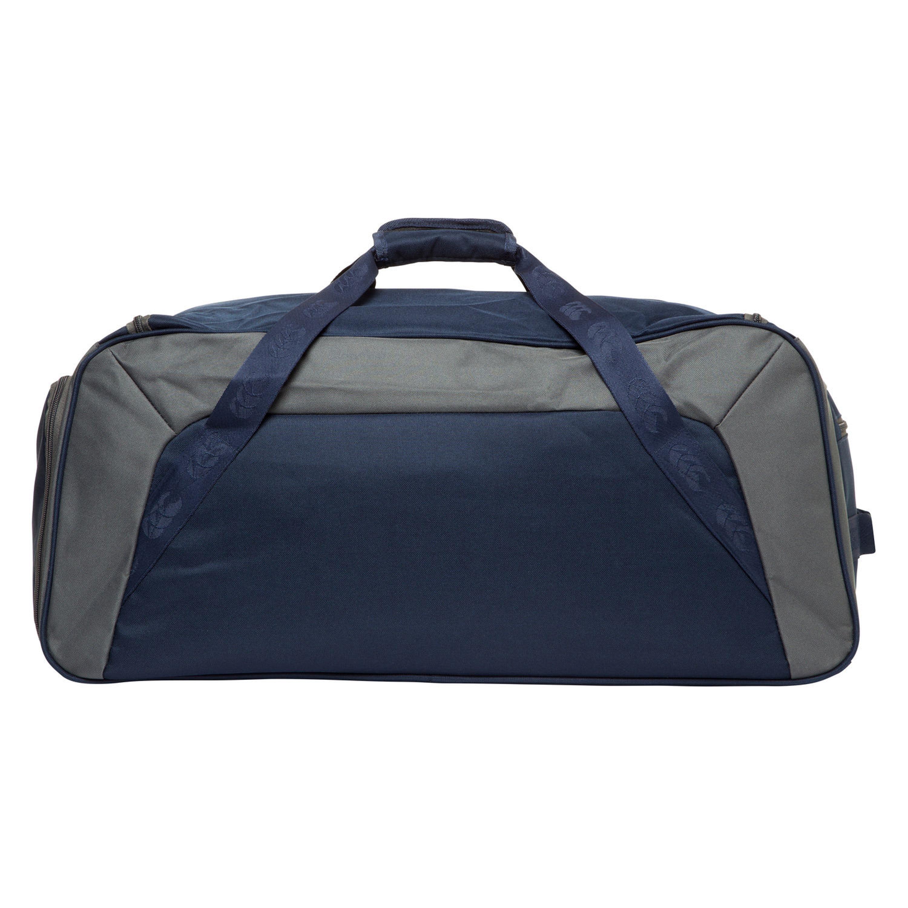 canterbury tackle bags Classics Medium Backpack Black featuring a sleek two SILVER FERN TACKLE BAG -