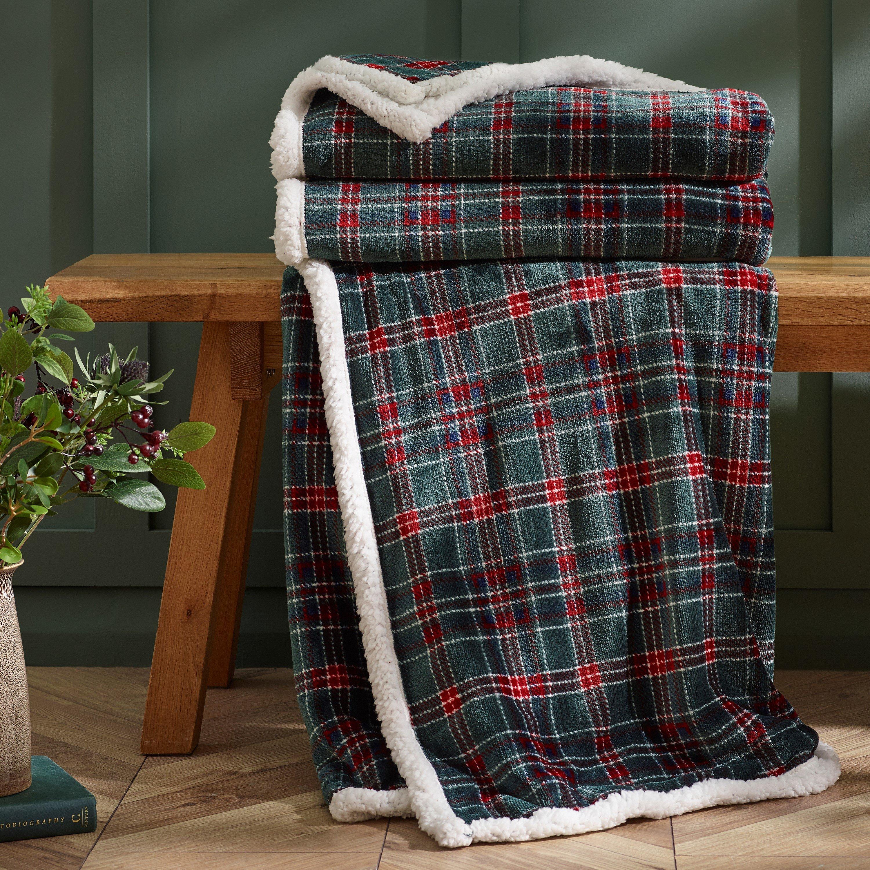 Green - Catherine Lansfield - Tartan Sherpa Check Cosy Fleece Blanket Throw - 1