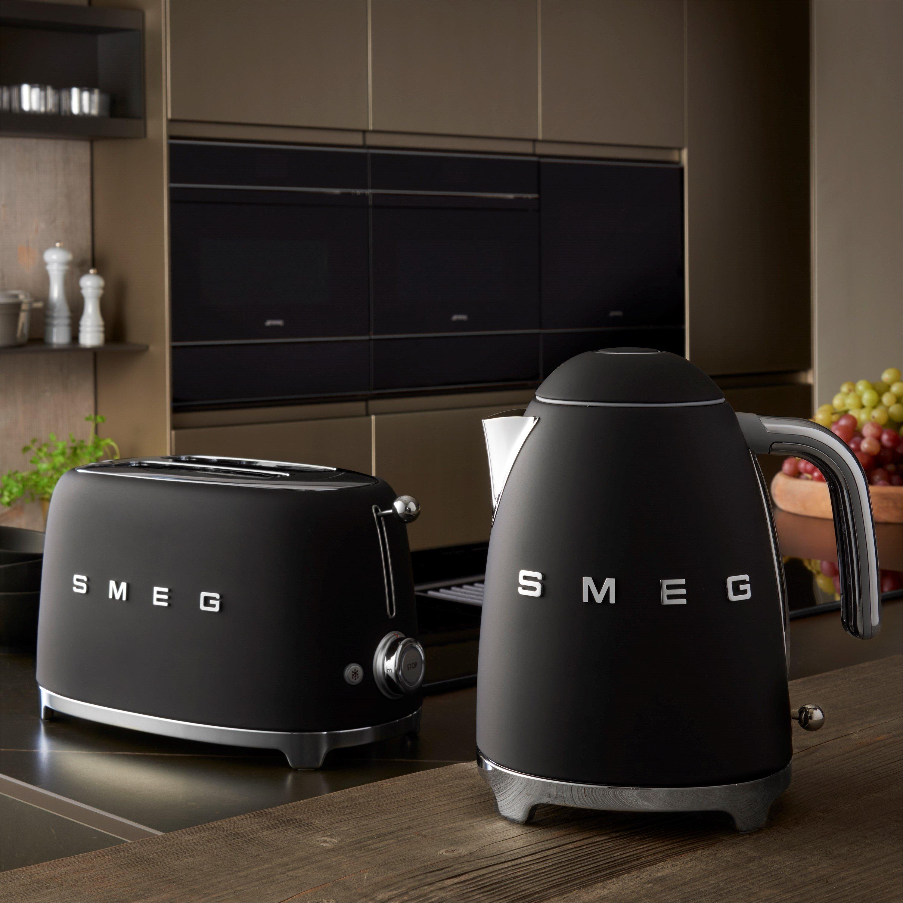 Black - Smeg - Smeg Retro Style 1.7 Litre Kettle Matte Black - 5