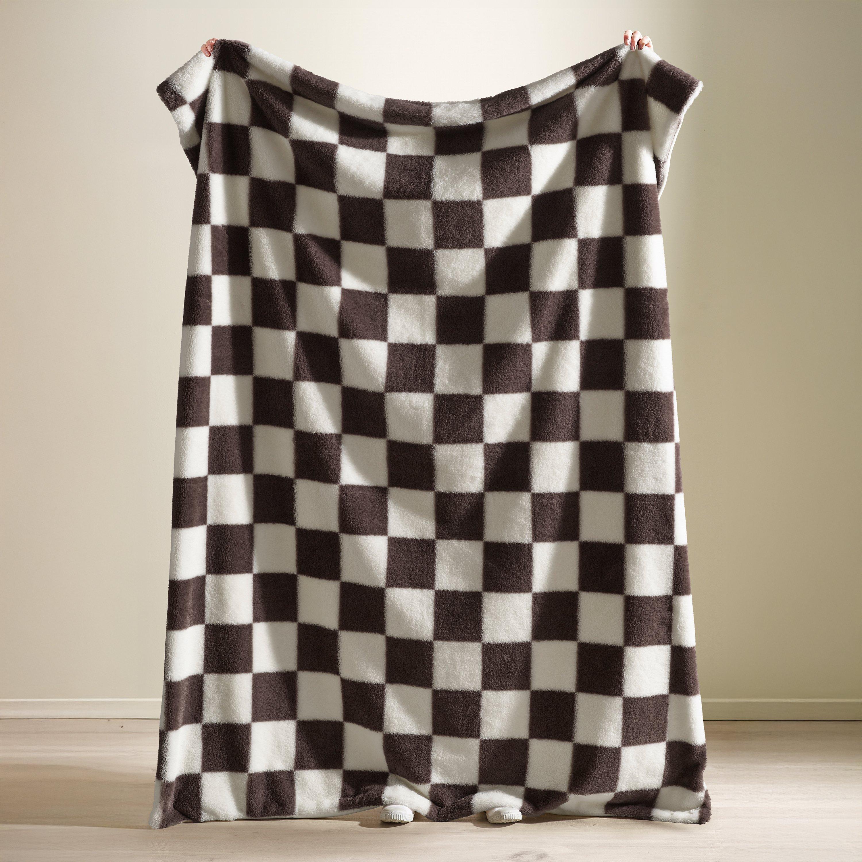 Chocolate - Catherine Lansfield - Cosy Soft Checkerboard Fleece Blanket Throw - 2