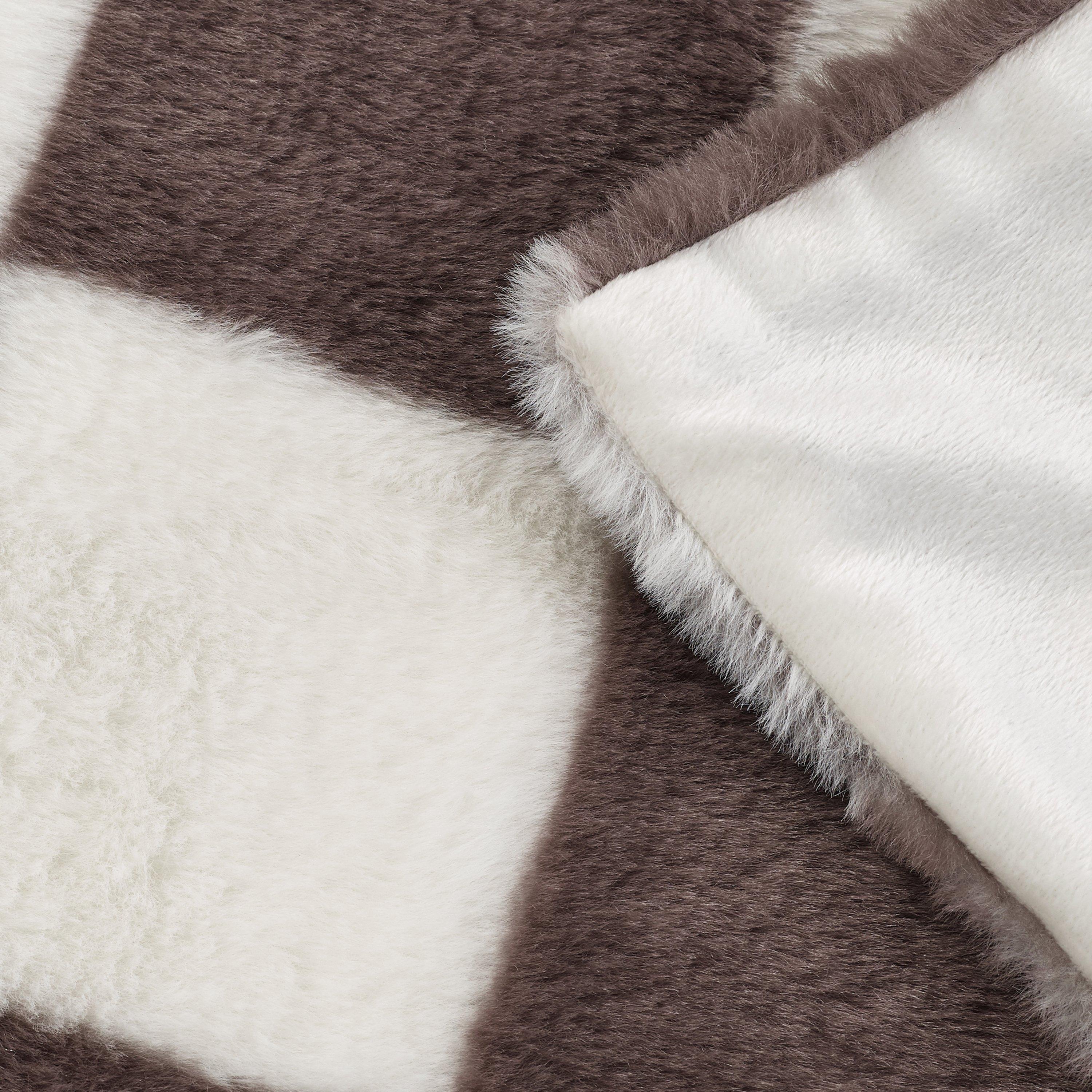 Chocolate - Catherine Lansfield - Cosy Soft Checkerboard Fleece Blanket Throw - 3