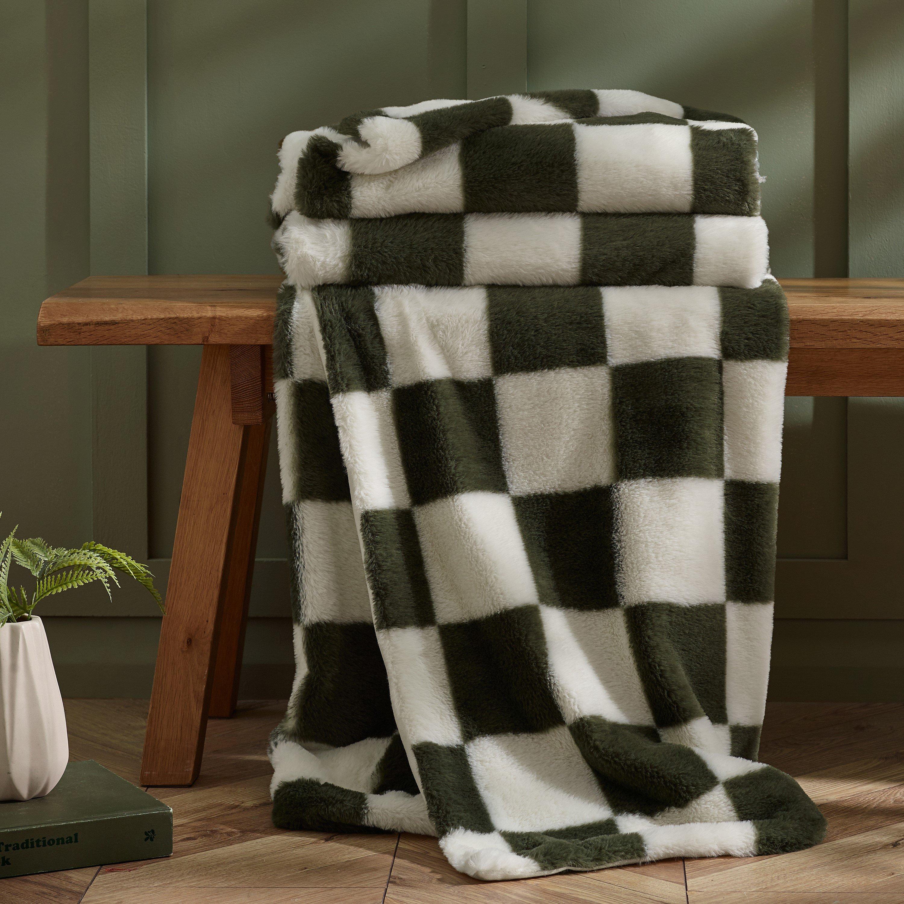 Cosy Soft Checkerboard Fleece Blanket Throw