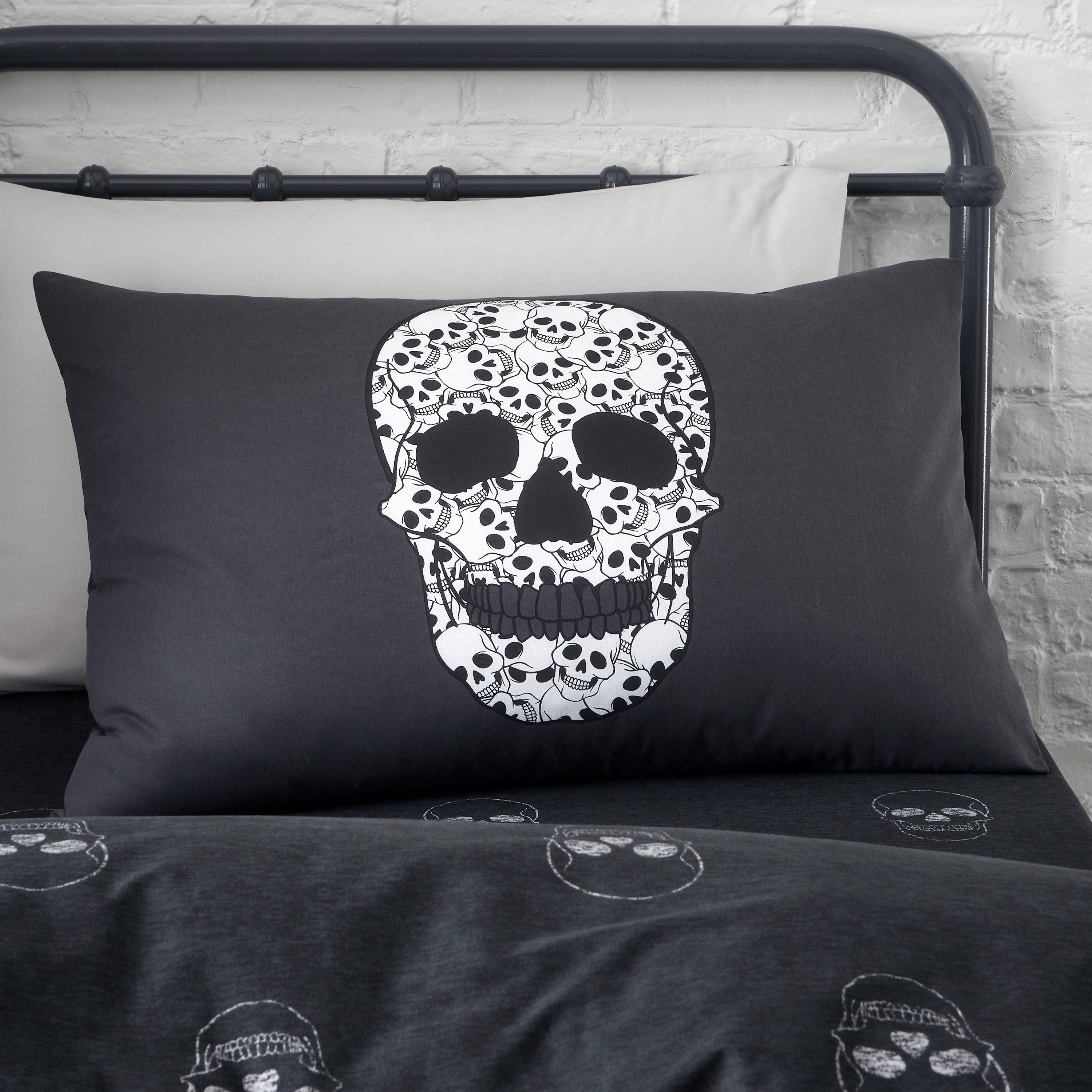 Grey - Catherine Lansfield - Skulls Reversible Duvet Cover Set - 3