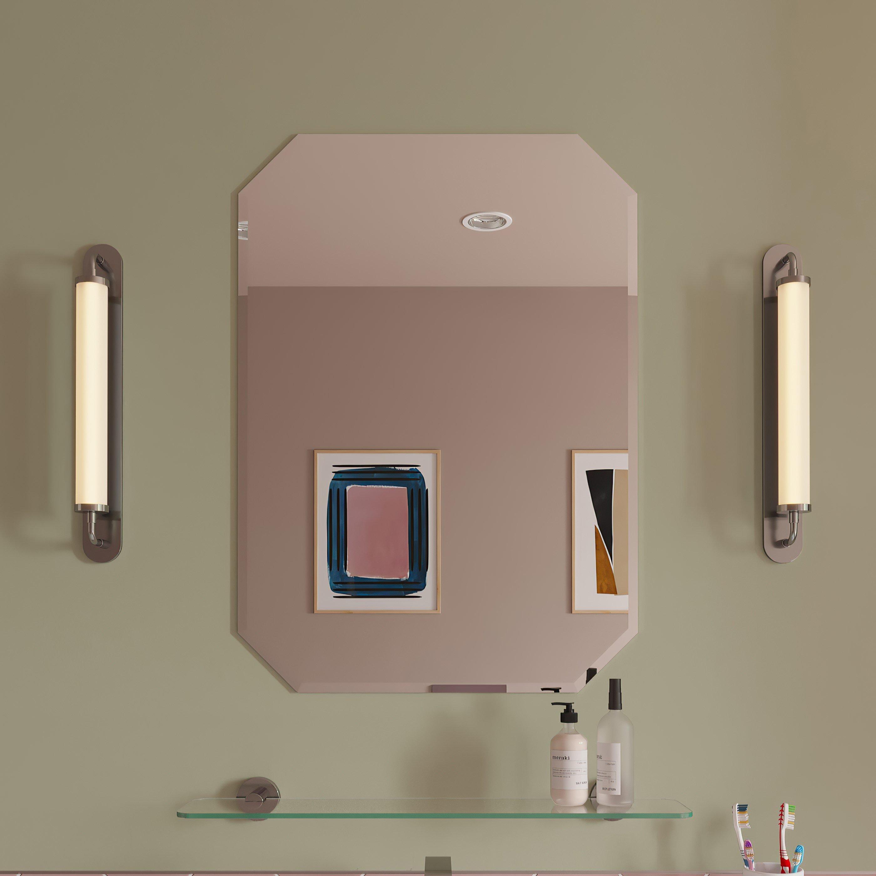 Silver - Croydex - 70 x 50cm Octagonal Bevelled Edge Bathroom Mirror - 1