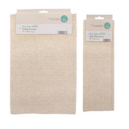 Country Club Table linen set - 1 table runner and 4 Placemats