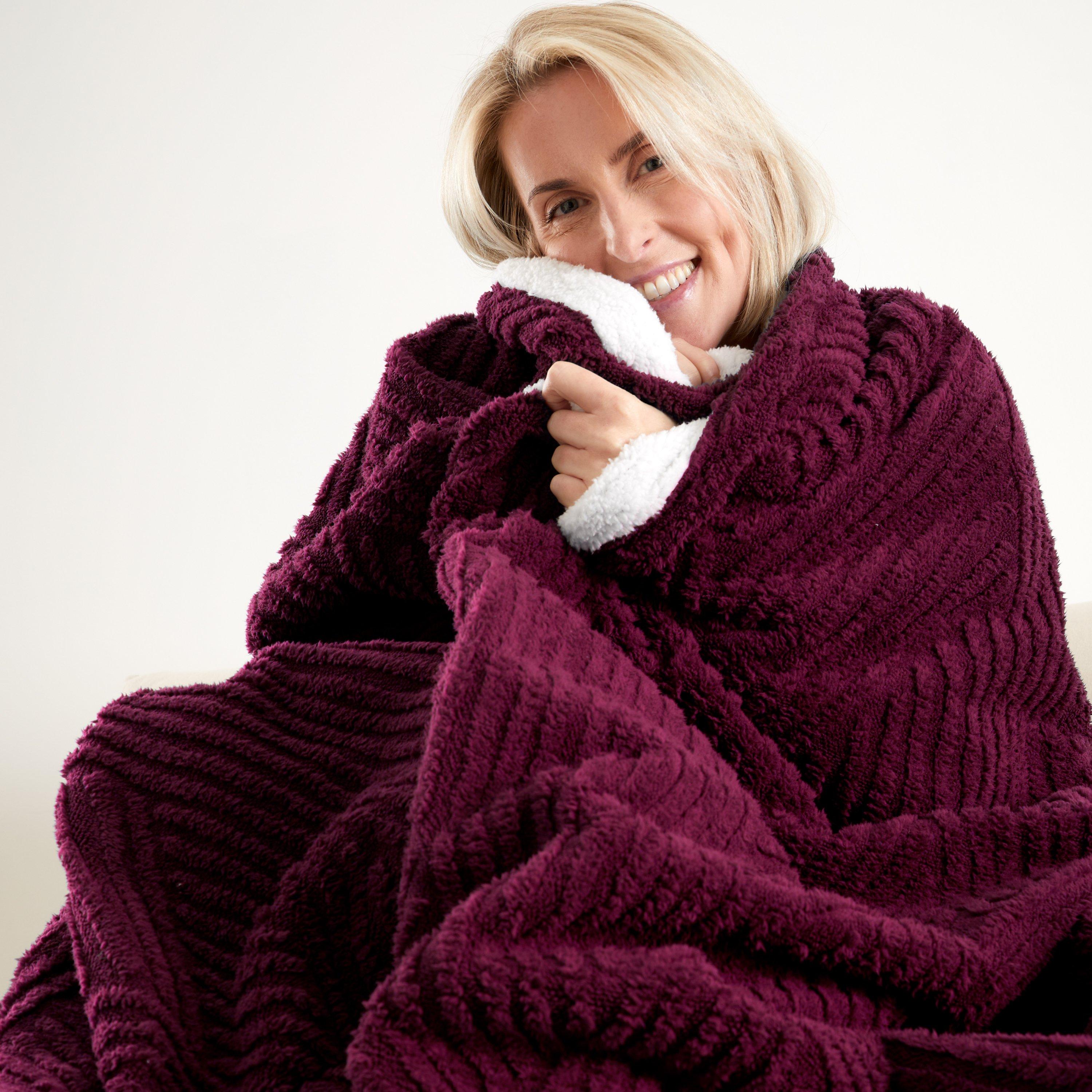 Plum - Catherine Lansfield - Heat Buddy Cosy Super Thermal Blanket Bedspread - 3