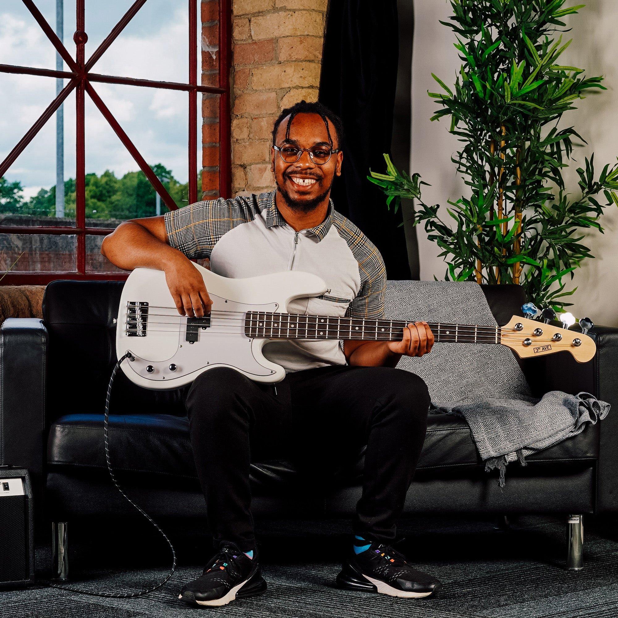 White - 3rd Avenue - Electric Bass Guitar Pack - 5