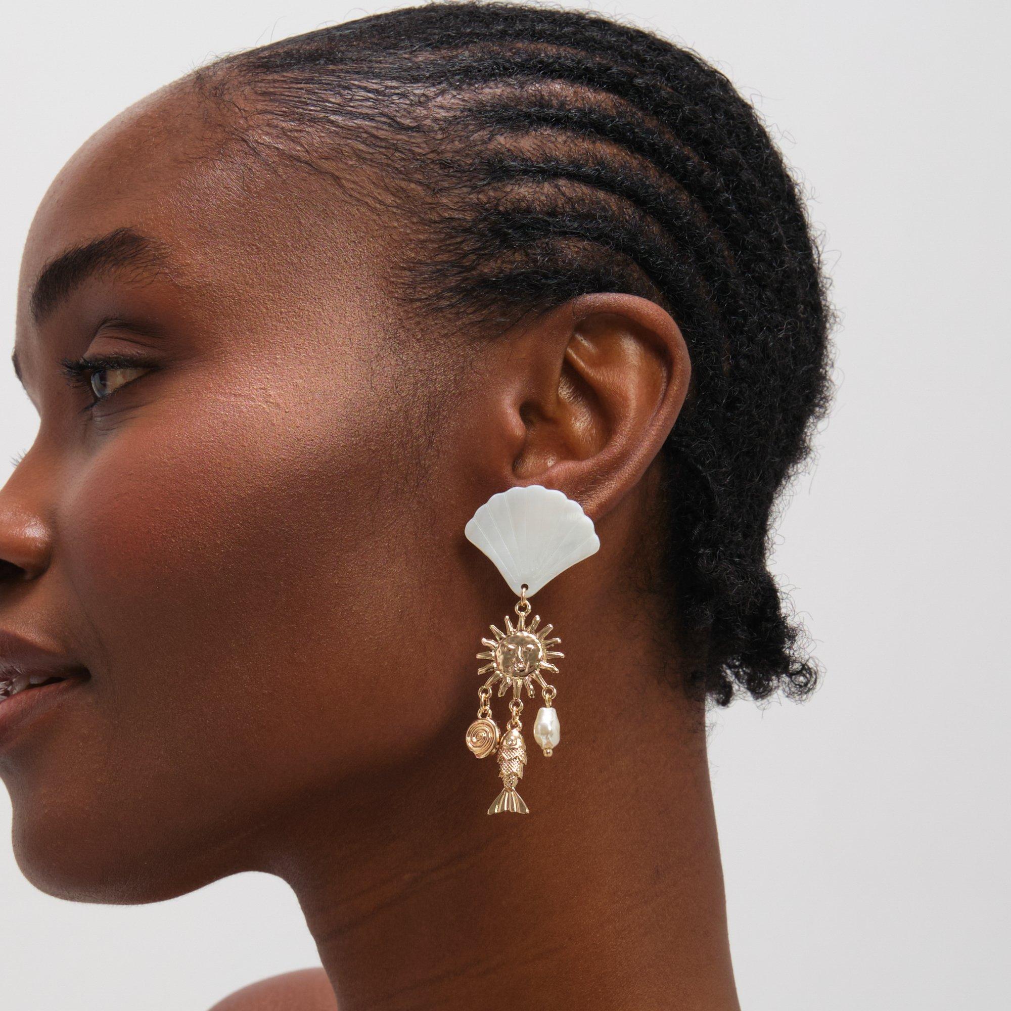 Gold - Mood - Gold Plated Statement Shell Drop Earrings - 2