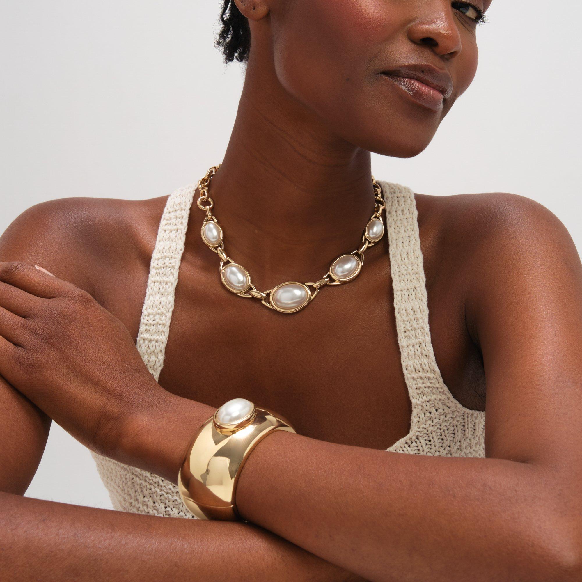 Gold - Mood - Gold Plated and Pearl Statement Necklace - 3