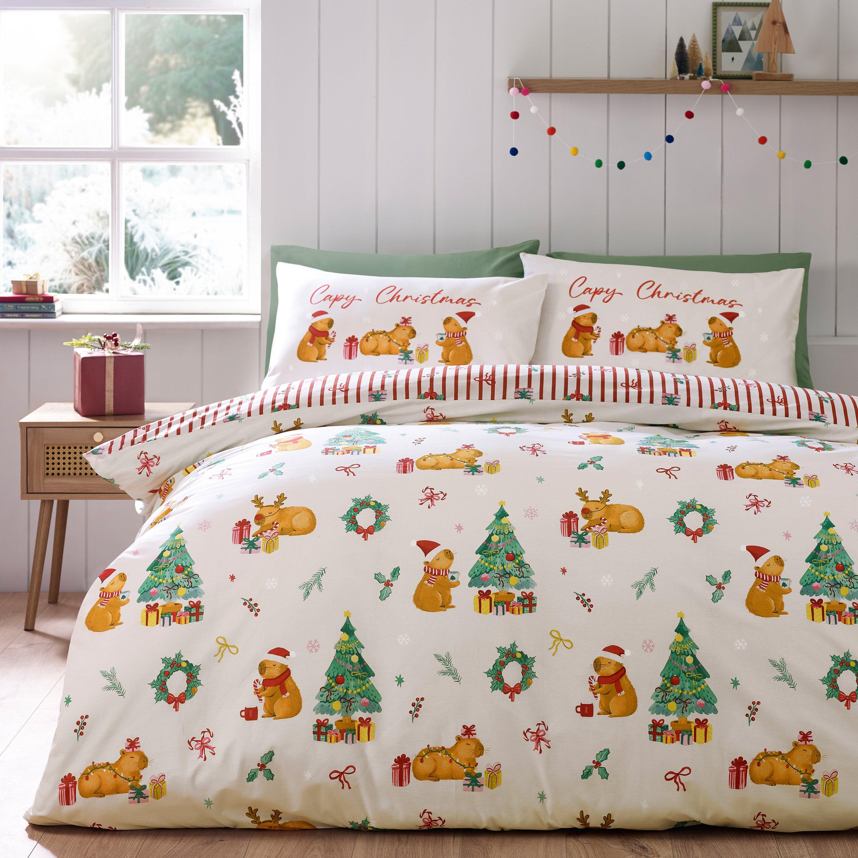 Cream - Catherine Lansfield - Capybara Christmas Reversible Duvet Cover Set - 1