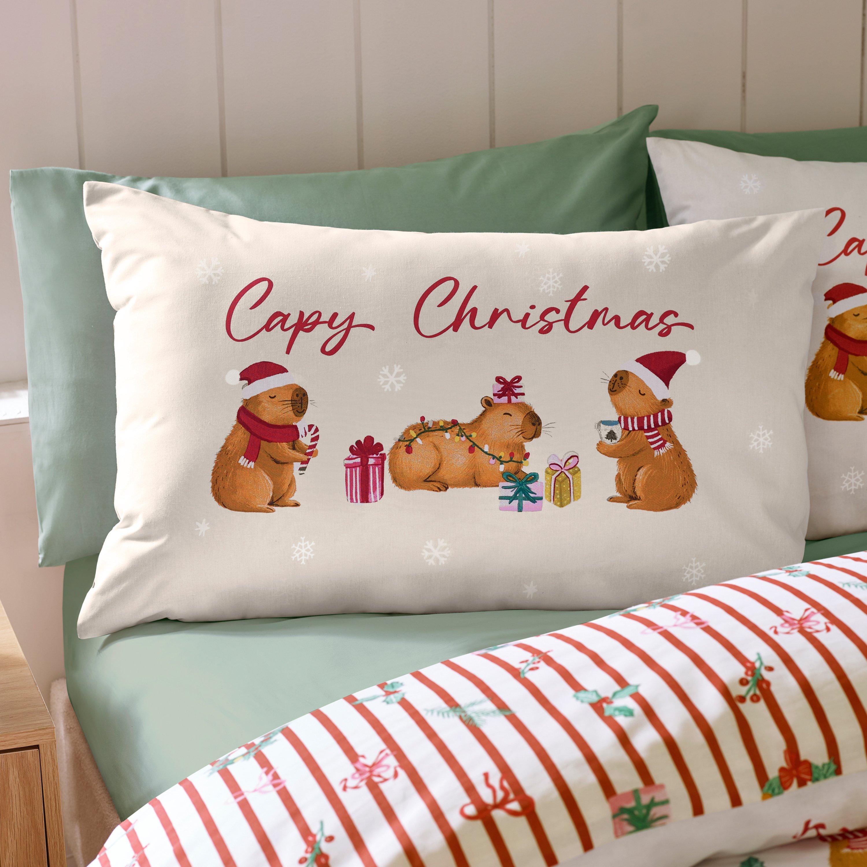 Cream - Catherine Lansfield - Capybara Christmas Reversible Duvet Cover Set - 3