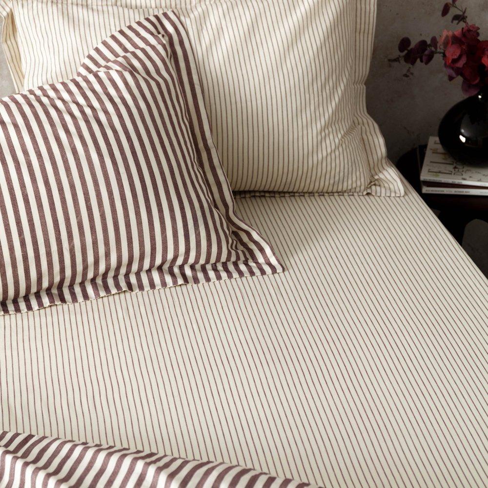 Hebden 100% Cotton Narrow Stripe Fitted Sheet