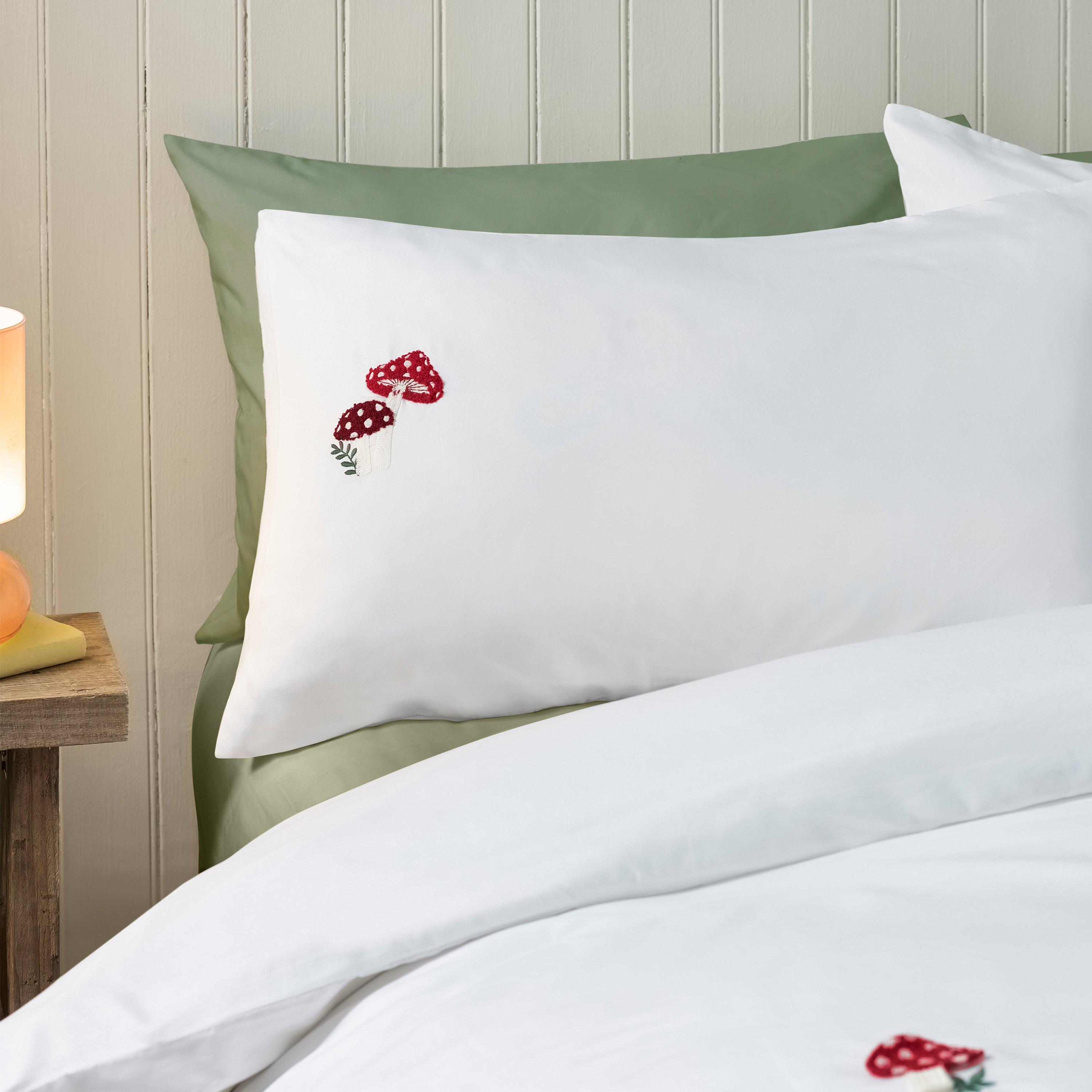 White - Catherine Lansfield - Woodland Crochet Embroidered Duvet Cover Set - 2