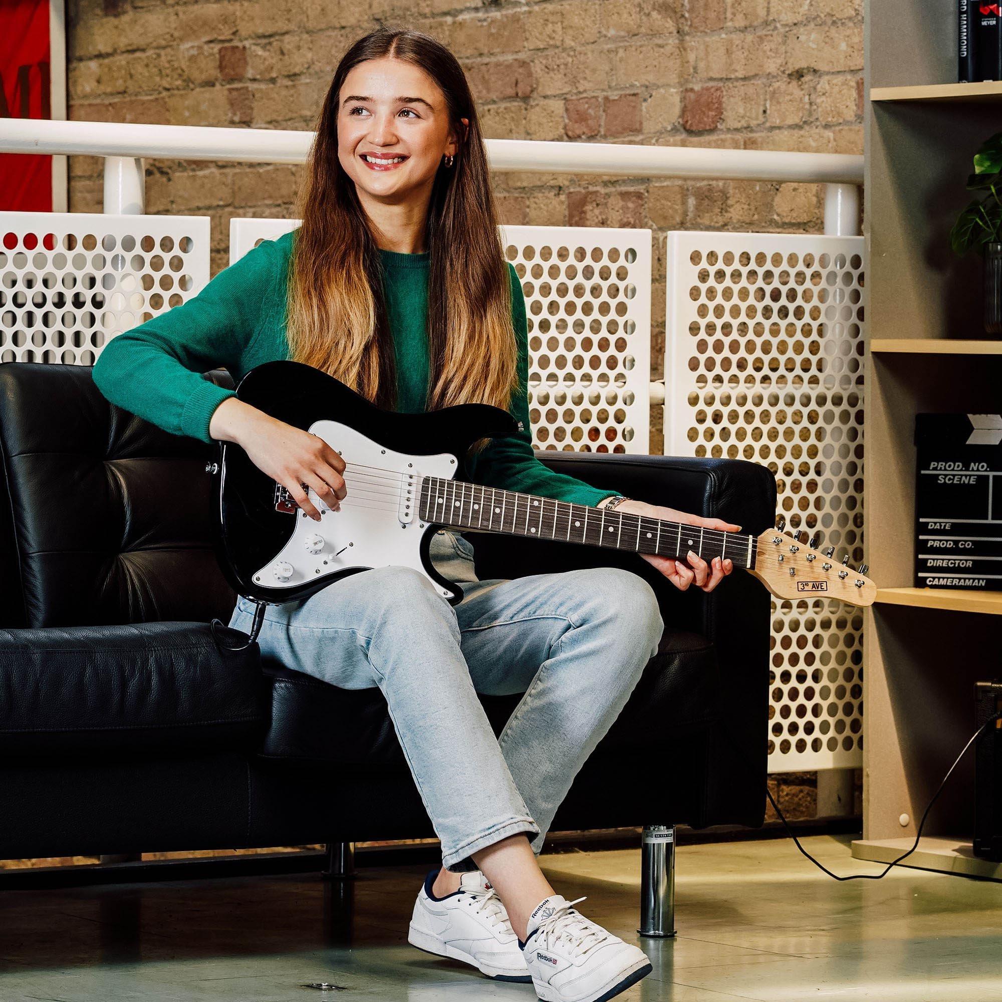 Black - 3rd Avenue - 3rd Avenue 3/4 Size Electric Guitar Pack - Blue - 2