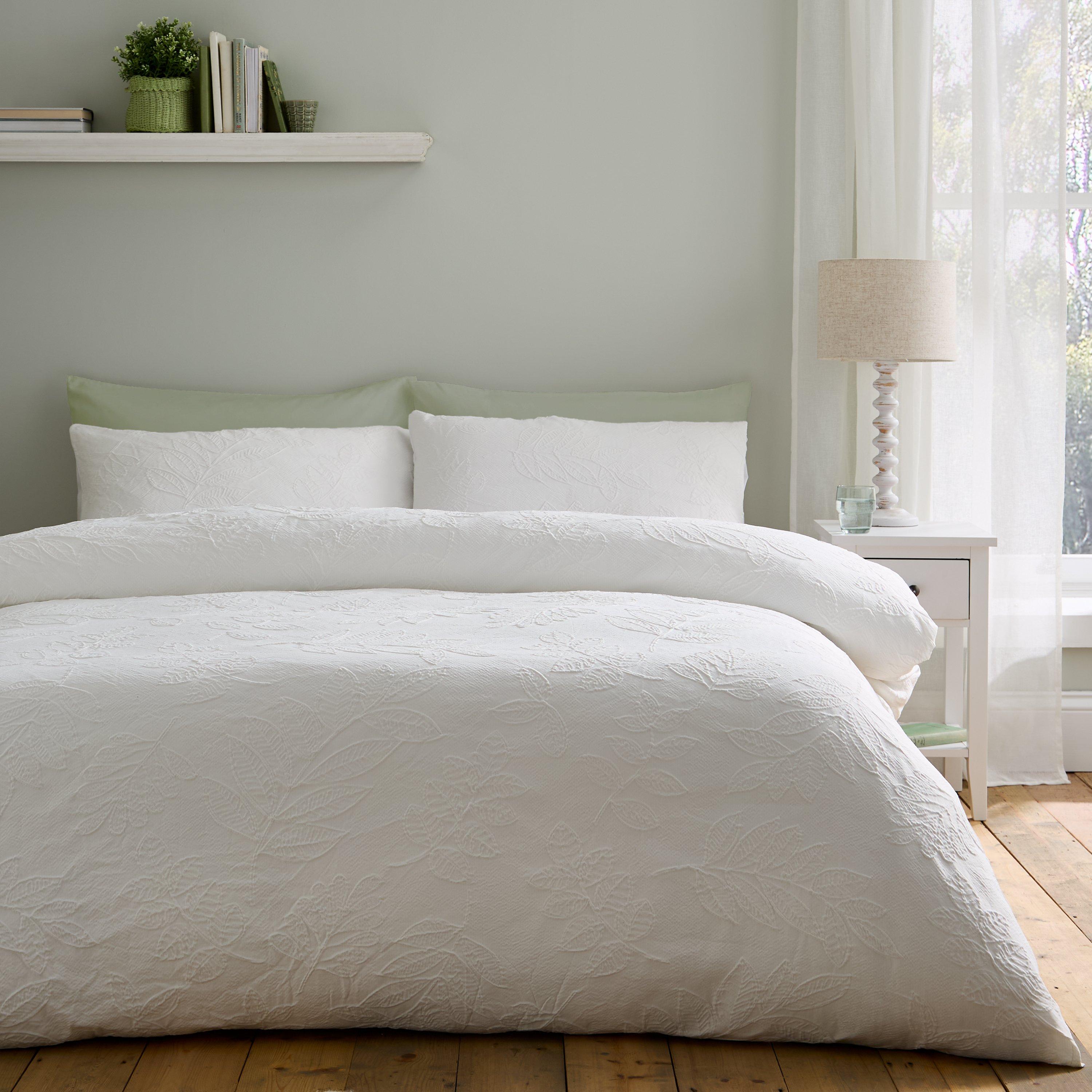 White - Catherine Lansfield - Jacquard Leaves Duvet Cover Set - 1