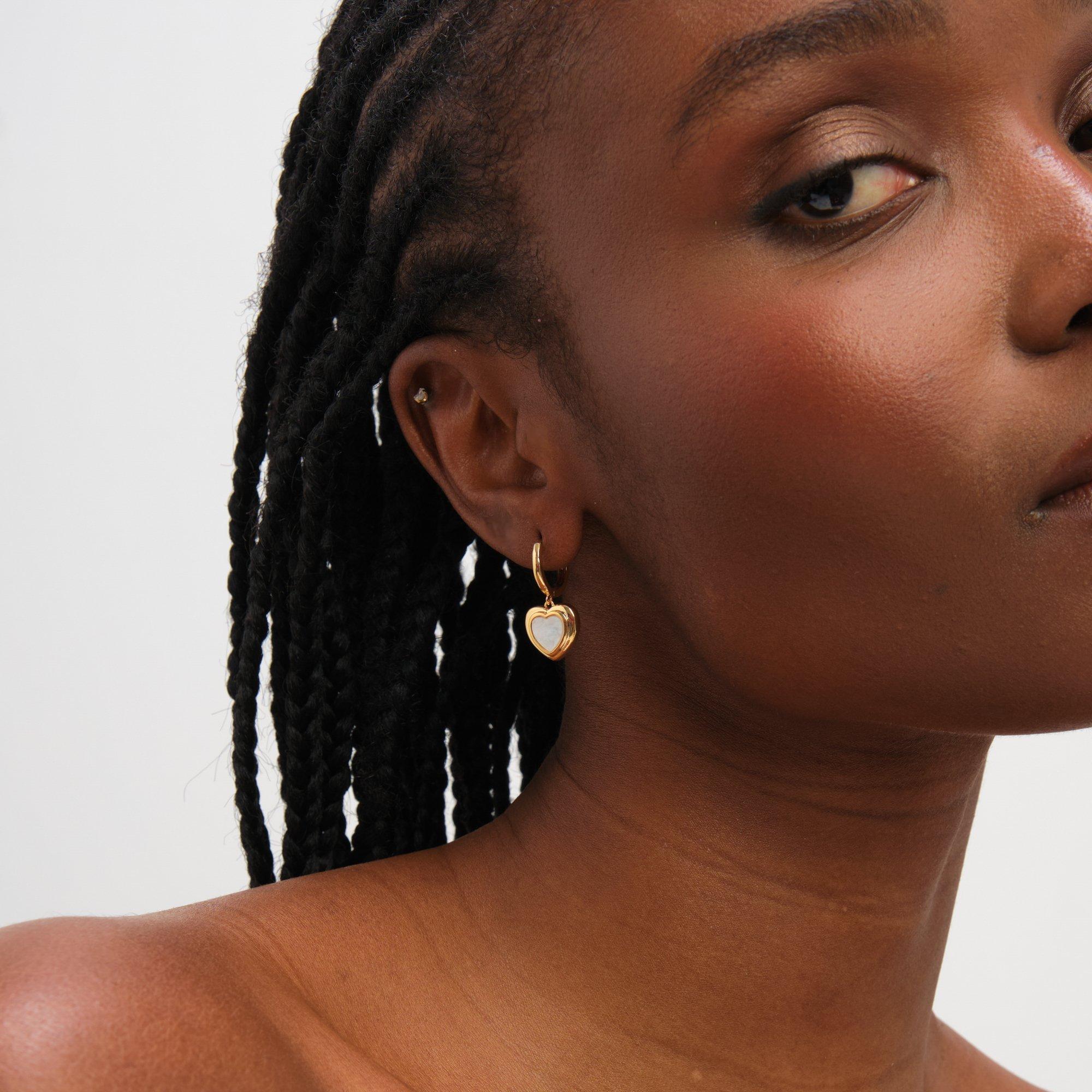 Gold - Inicio - Gold Mother of Pearl Heart Earrings - Gift Pouch - 2