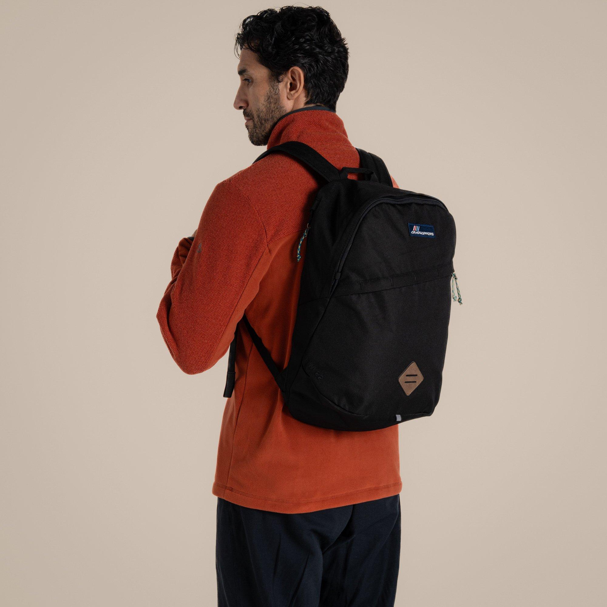 Craghoppers  22-Litre Kiwi Ii Water-Repellent Back Pack - Black - Single