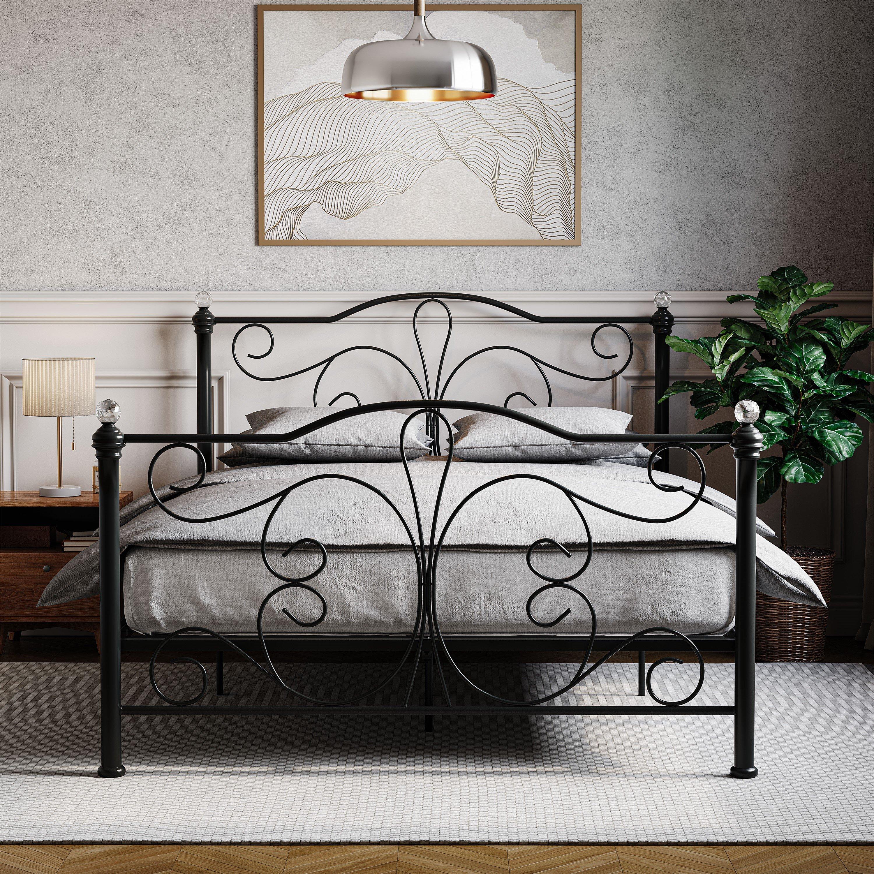 Black - Lassic - Vida Designs Chicago King Size Metal Bed - 3