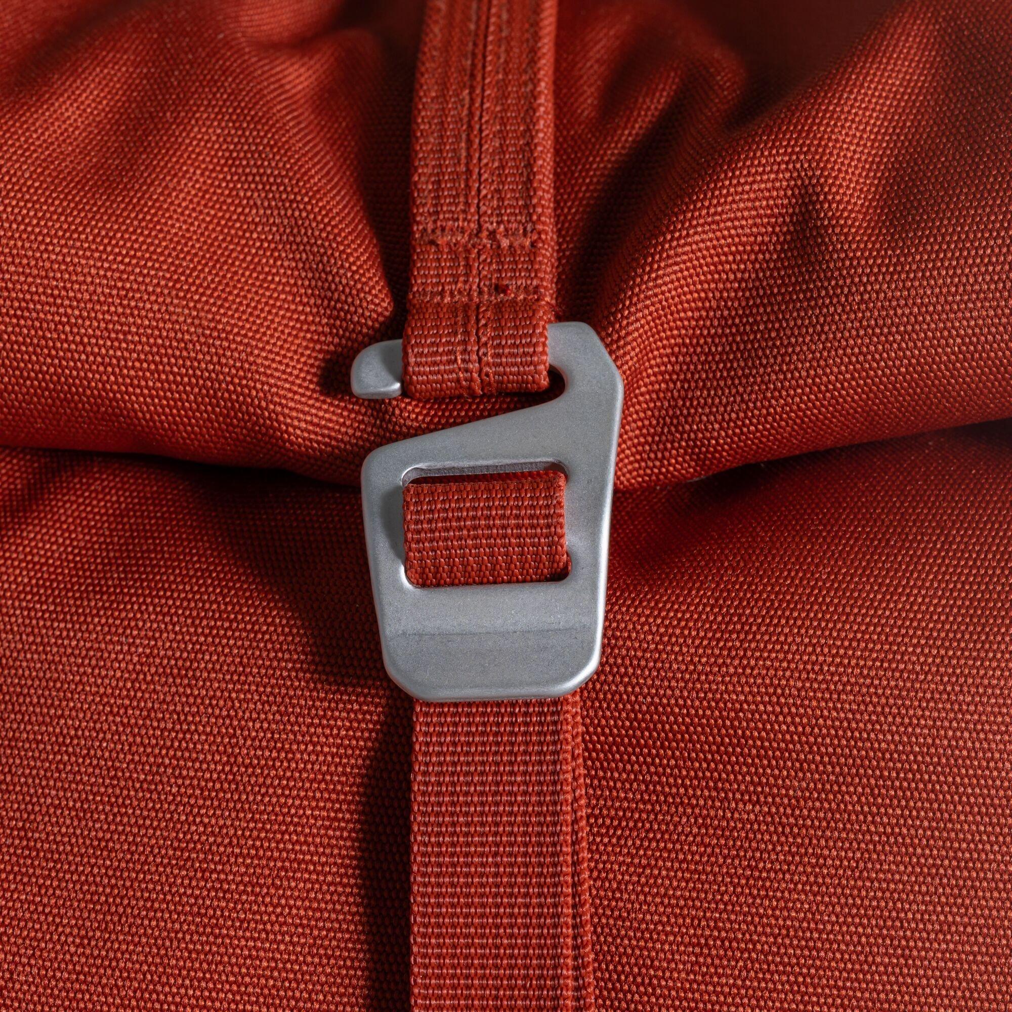 Red Beach - Craghoppers - 20-Litre Kiwi II Water-Repellent  Back Pack - 6