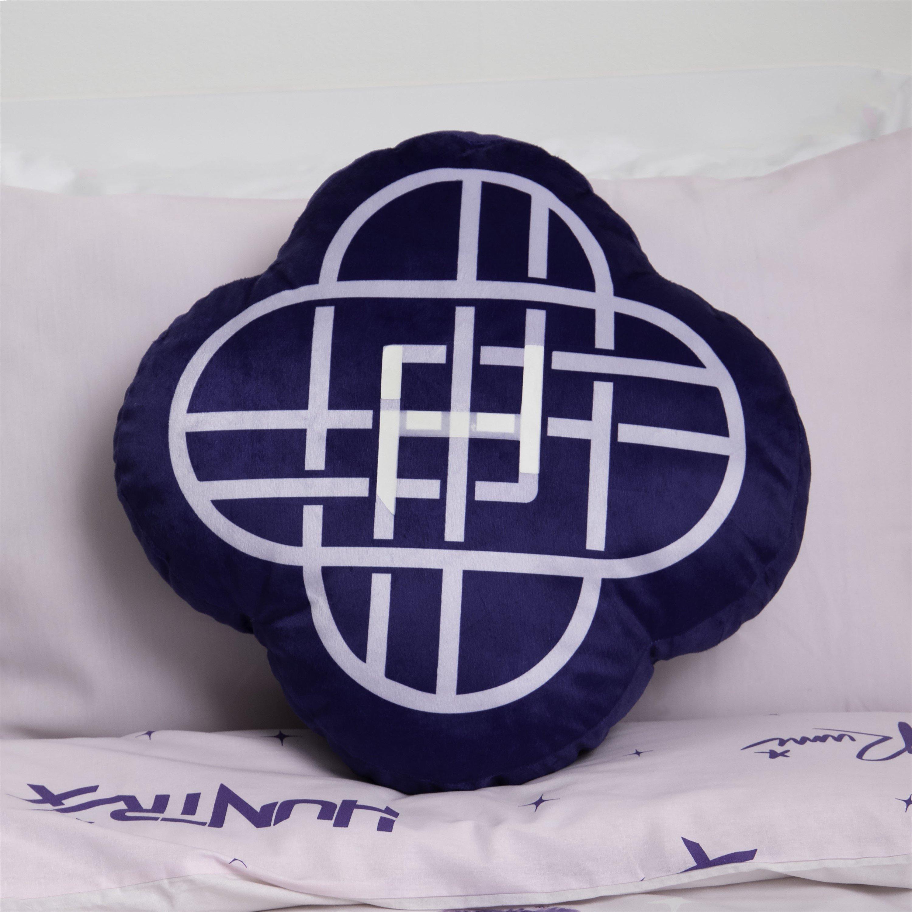 Purple - K Pop Demon Hunters - KPop Demon Hunters Huntrix Shaped Cushion - 14
