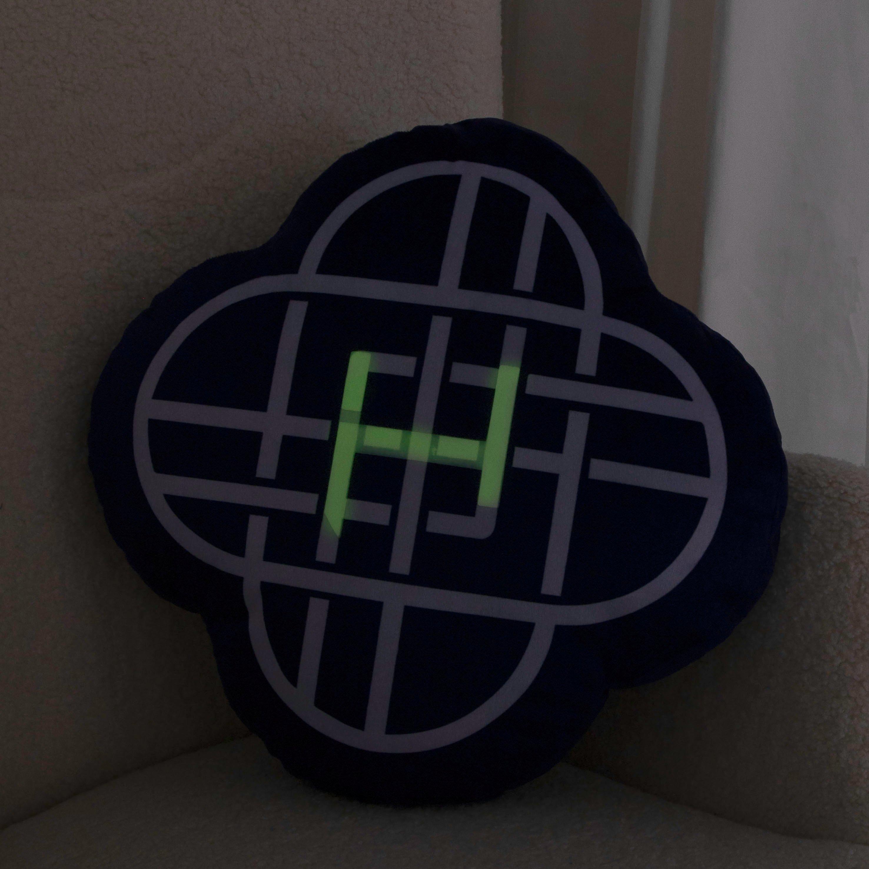 Purple - K Pop Demon Hunters - KPop Demon Hunters Huntrix Shaped Cushion - 4