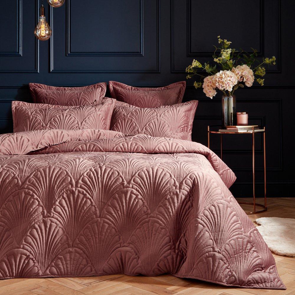 Paoletti  Palmeria Quilted Velvet Duvet Set - Blush - Super King