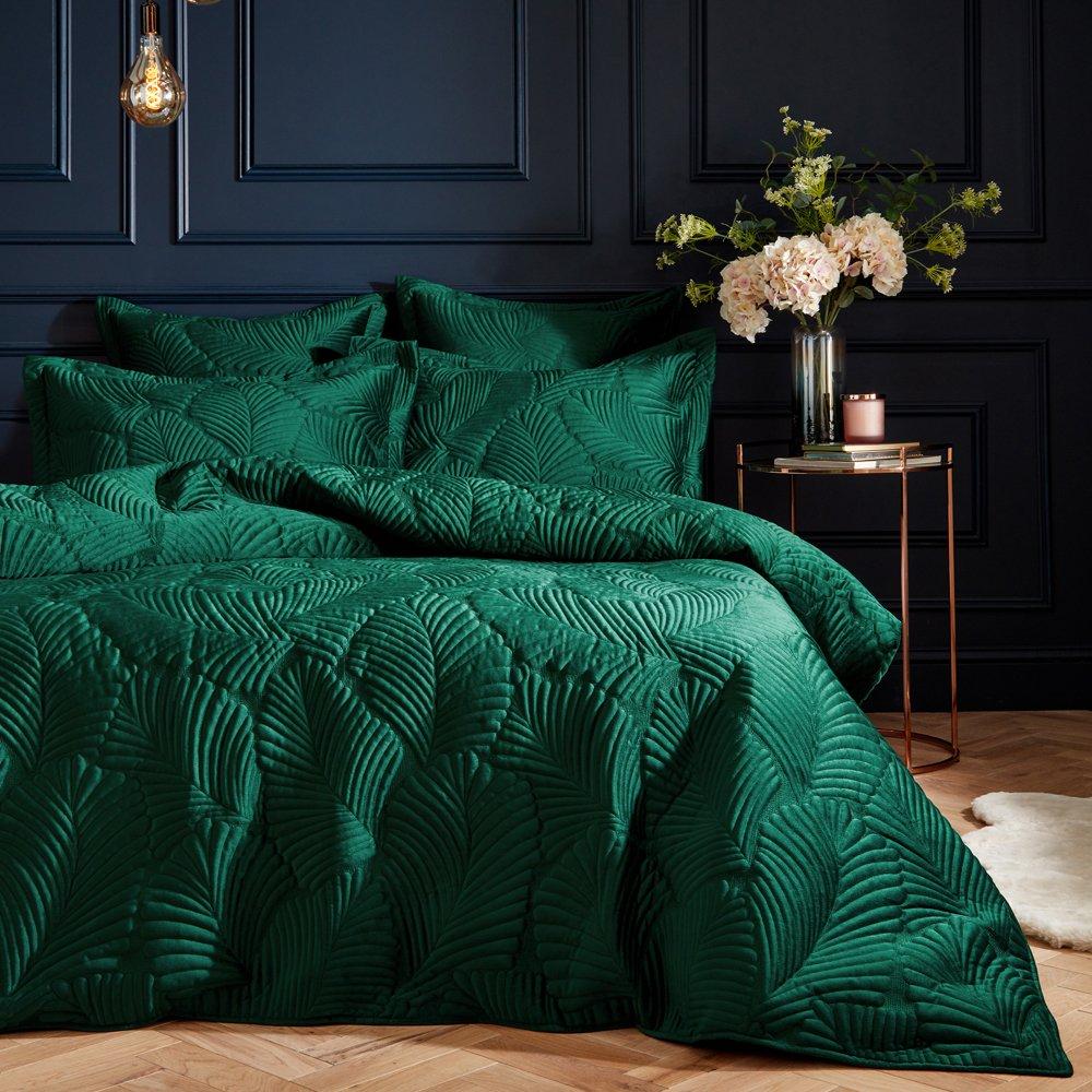 Paoletti  Palmeria Quilted Velvet Duvet Set - Emerald - Double
