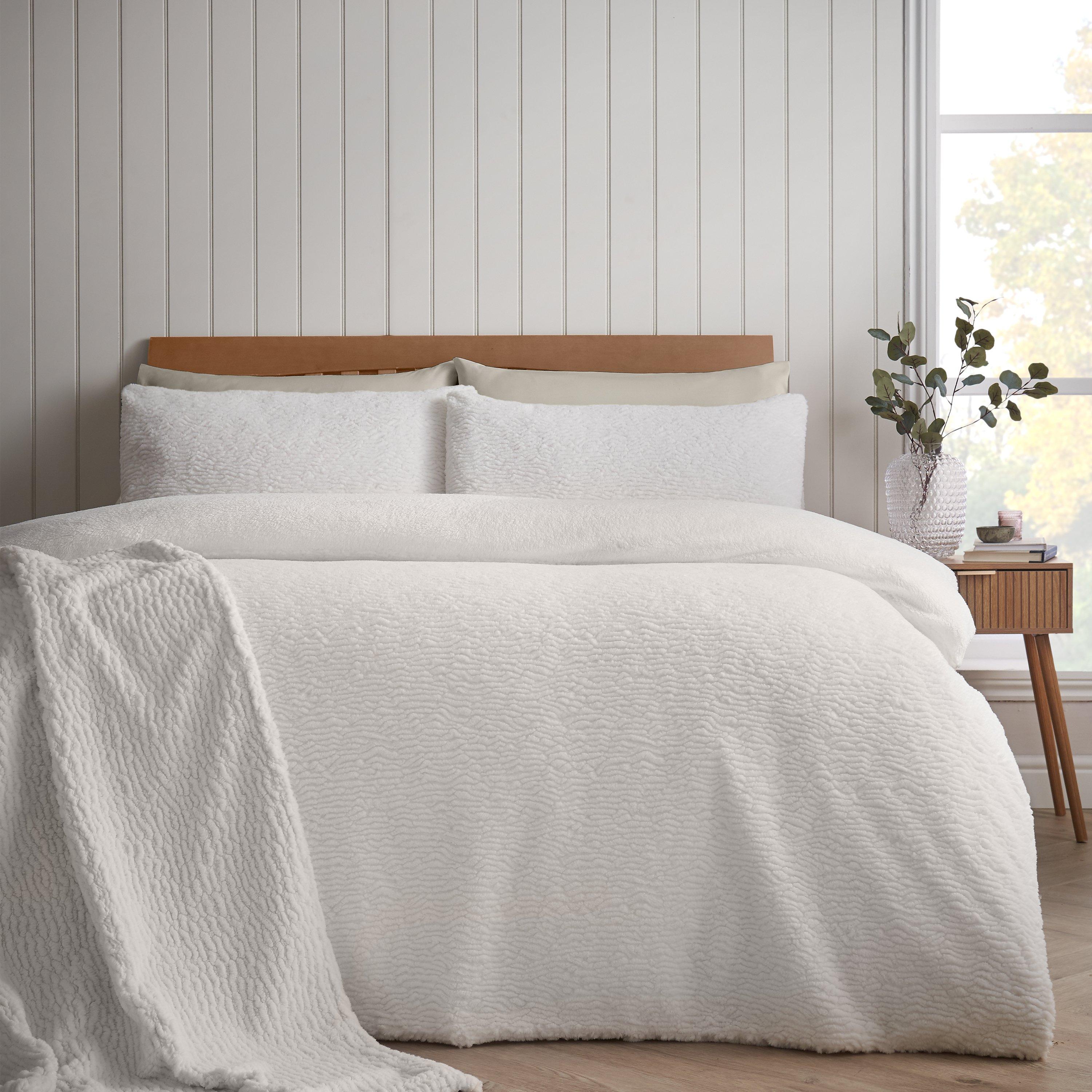 Cream - Catherine Lansfield - Textured Wave Faux Fur Duvet Cover Set - 1