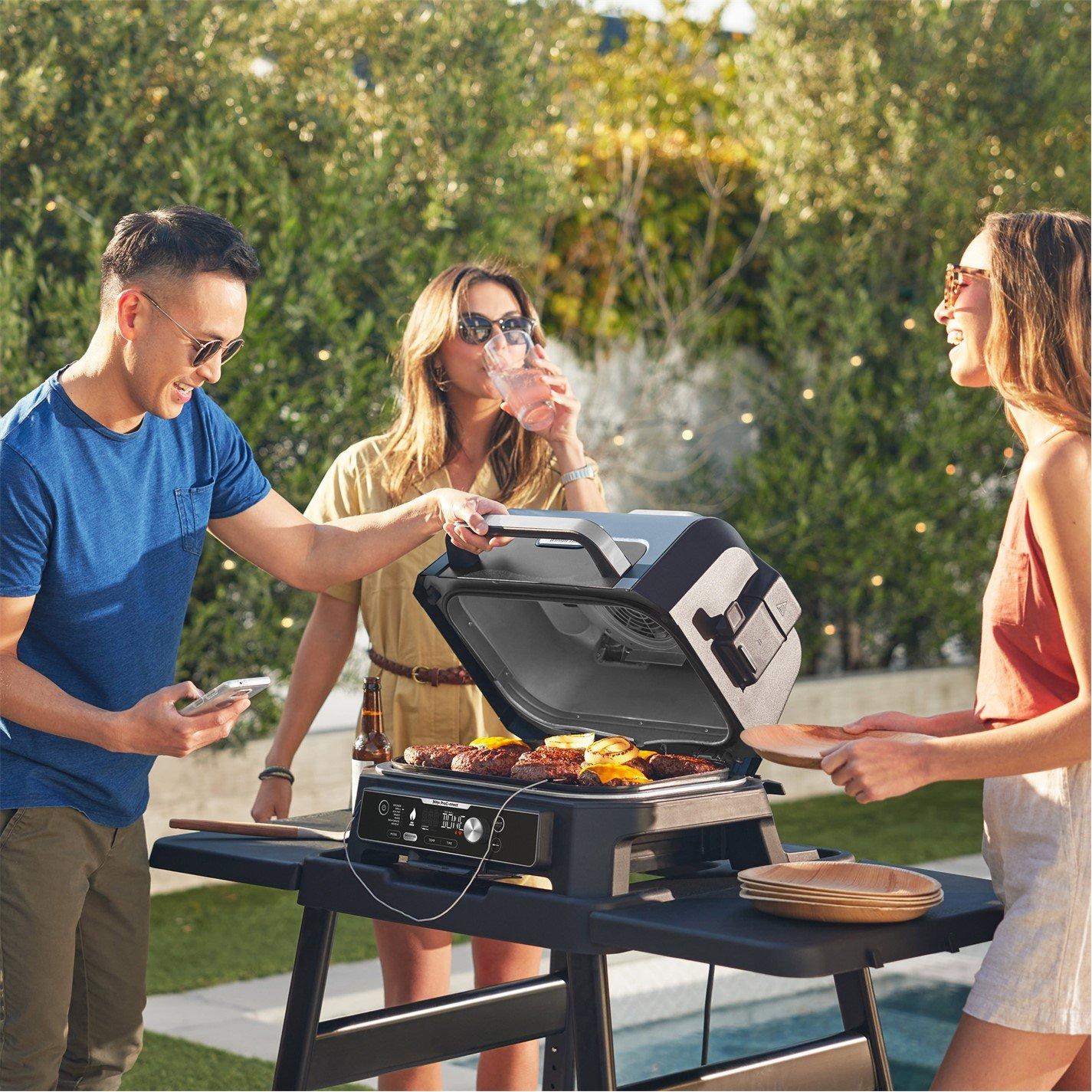 Blue Lid / Blac - Ninja - Woodfire Pro Connect XL Electric BBQ - 2